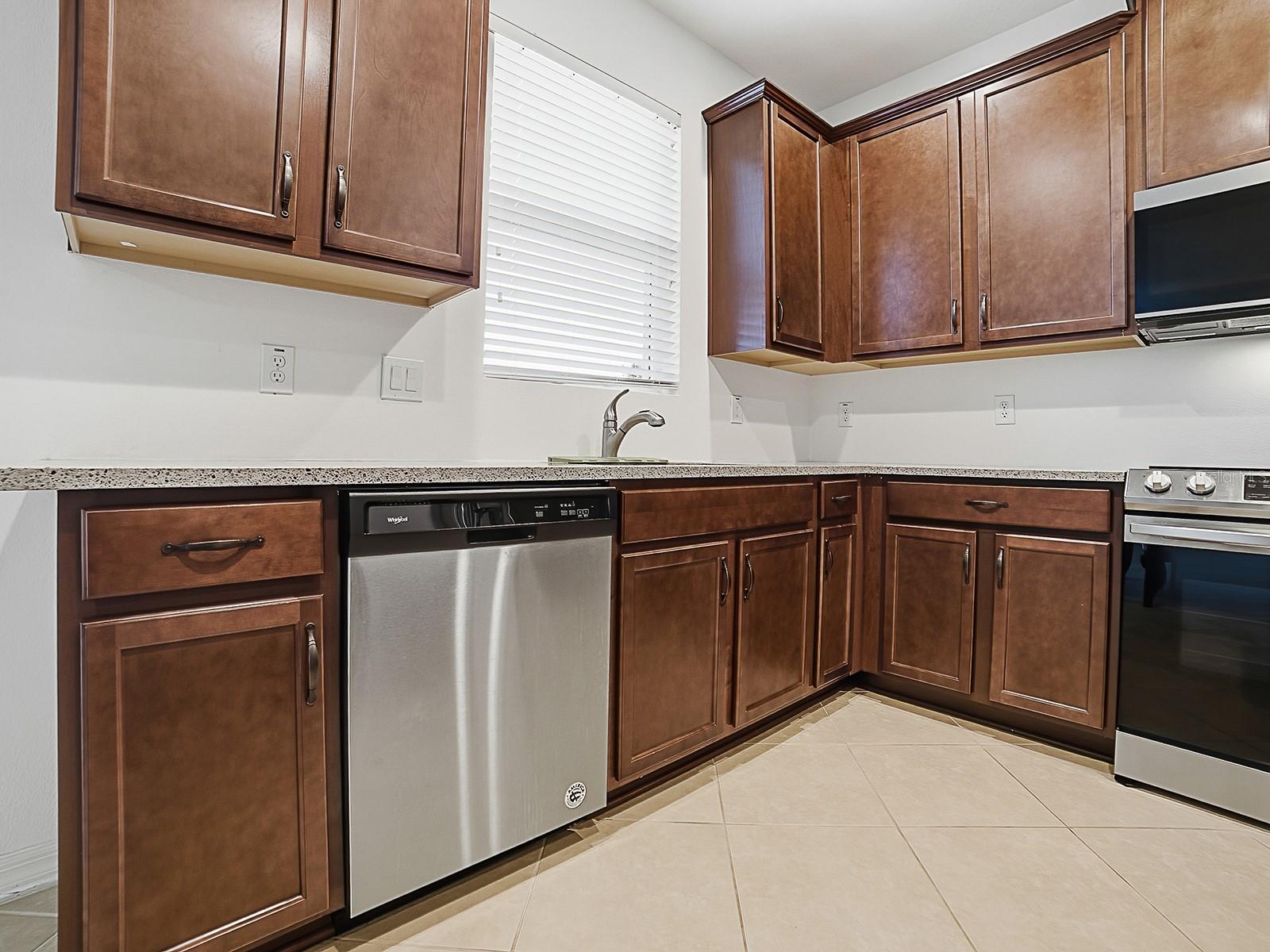 Image 10 of 72 For 509 Blue Cypress Drive