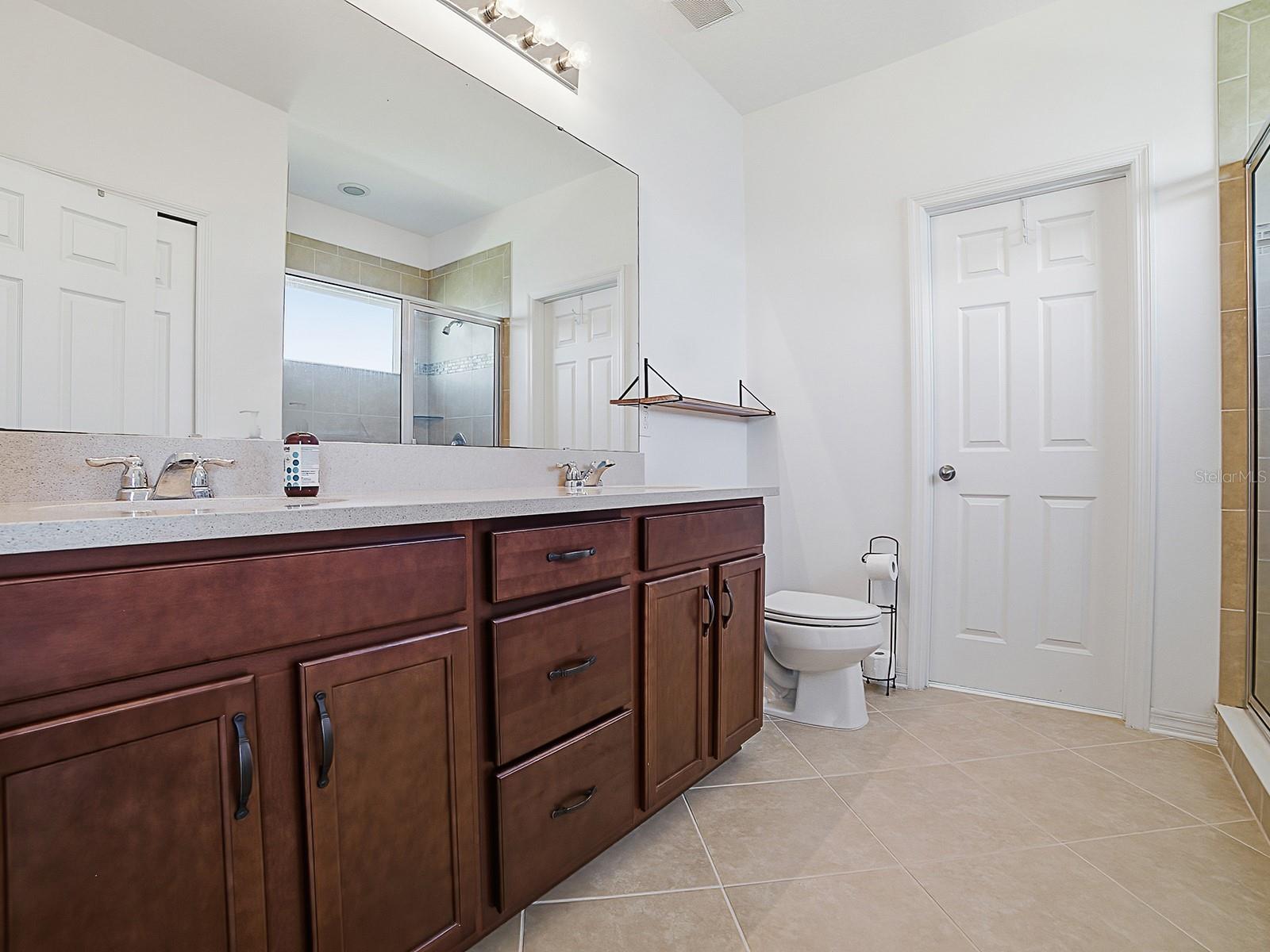 Image 28 of 72 For 509 Blue Cypress Drive