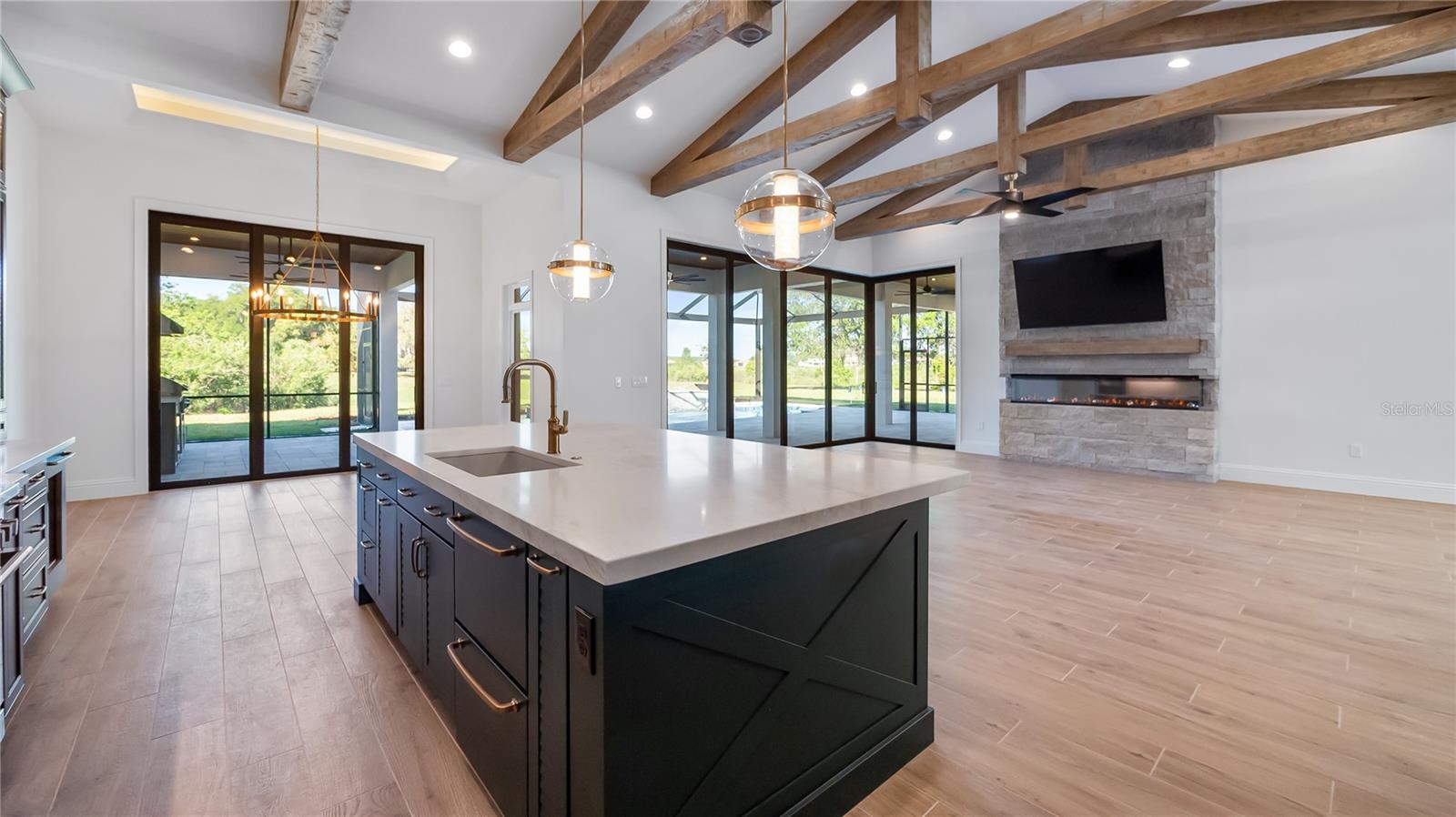 Listing photo id 11 for 26112 Estates Ridge Drive