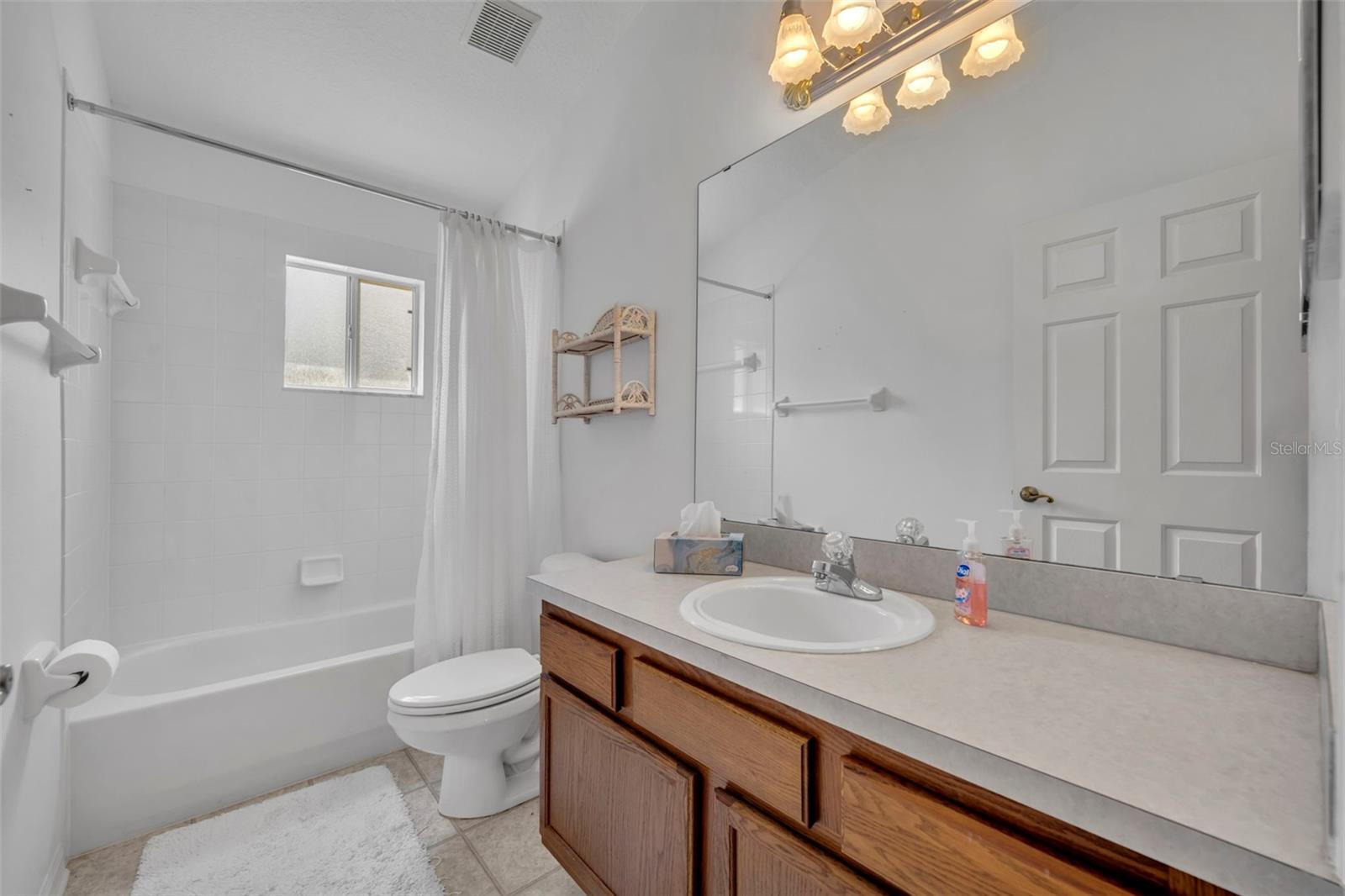 Image 35 of 57 For 4936 Sawgrass Lake Circle