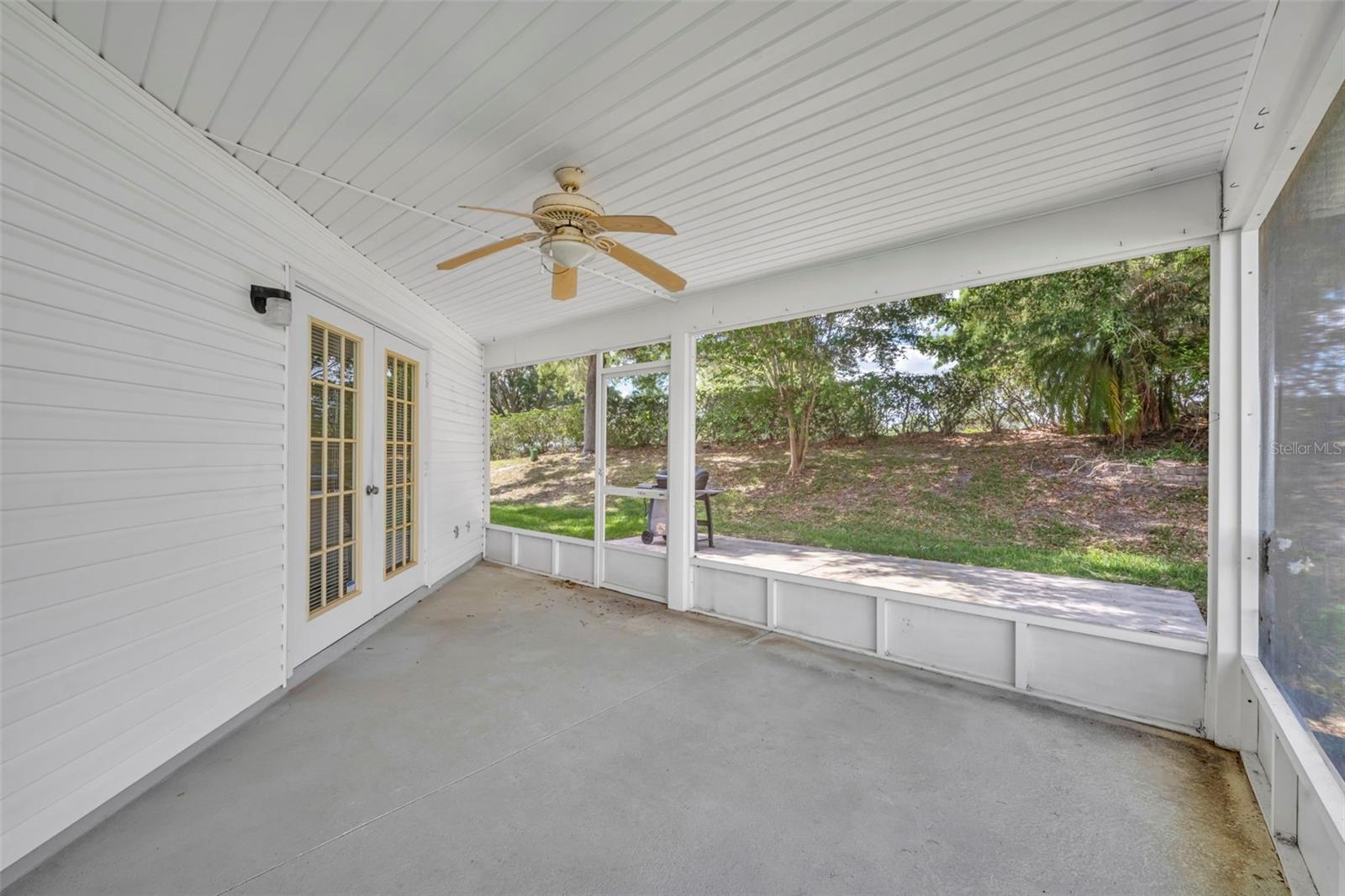 Image 38 of 57 For 4936 Sawgrass Lake Circle