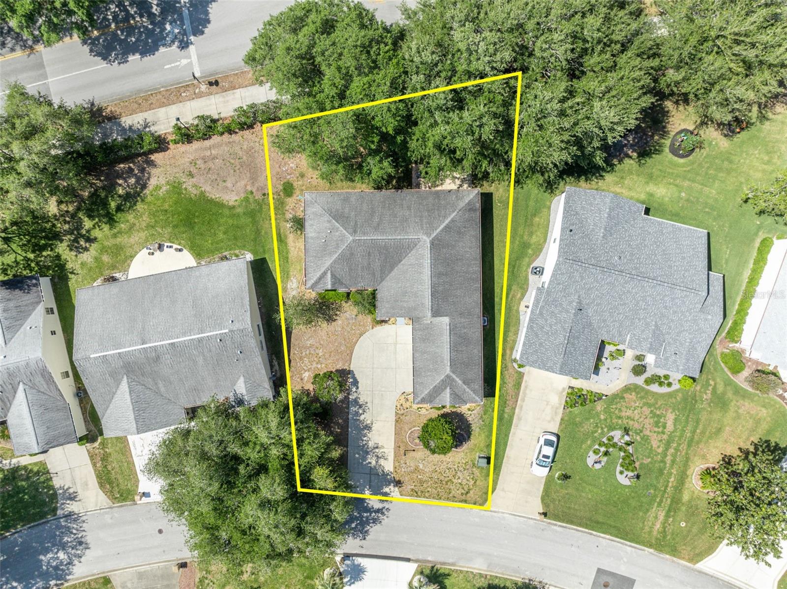 Image 43 of 57 For 4936 Sawgrass Lake Circle