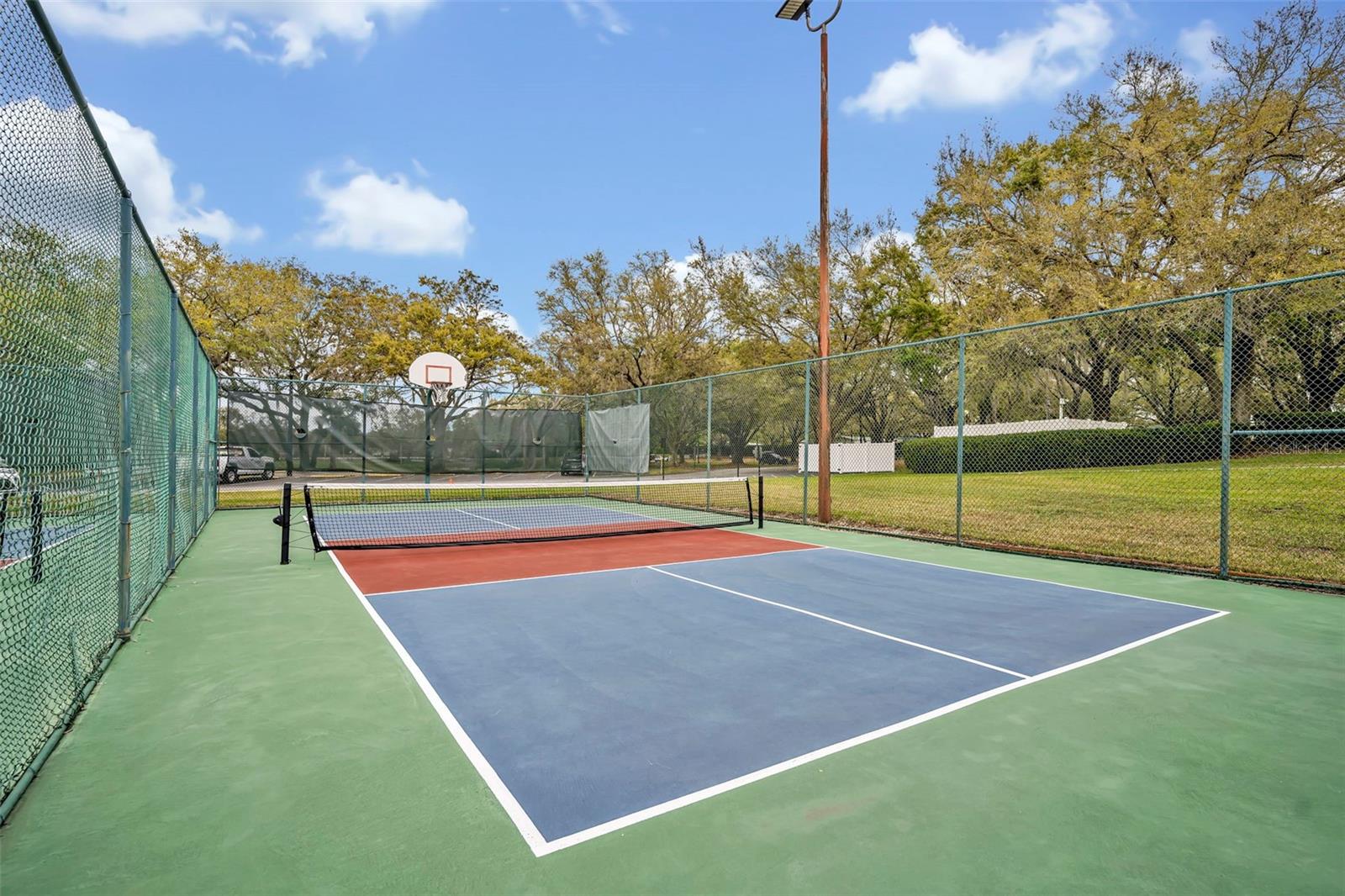 Image 48 of 57 For 4936 Sawgrass Lake Circle