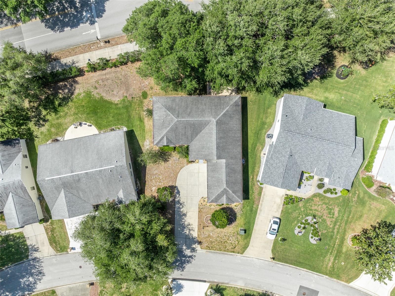 Image 49 of 57 For 4936 Sawgrass Lake Circle