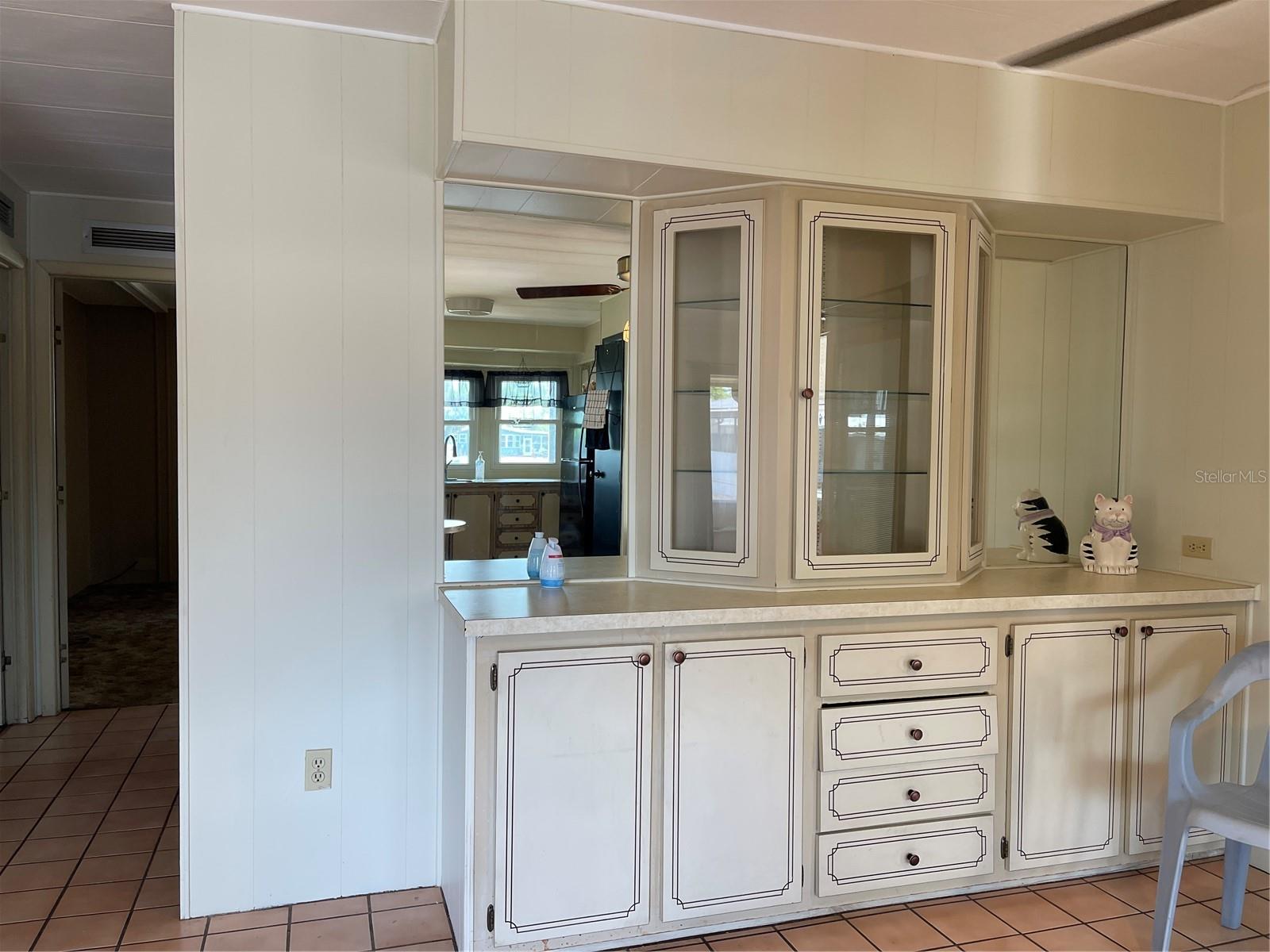 Image 10 of 29 For 2 Grove Trail