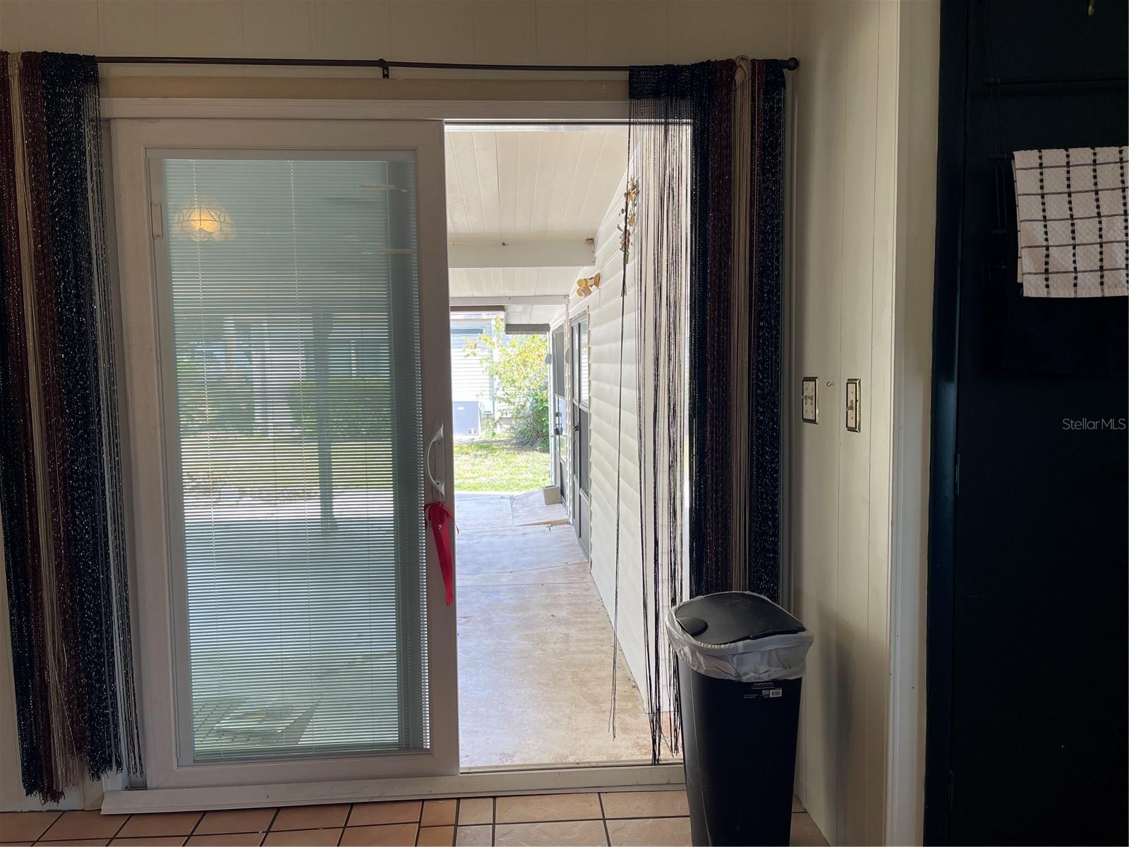 Image 11 of 29 For 2 Grove Trail