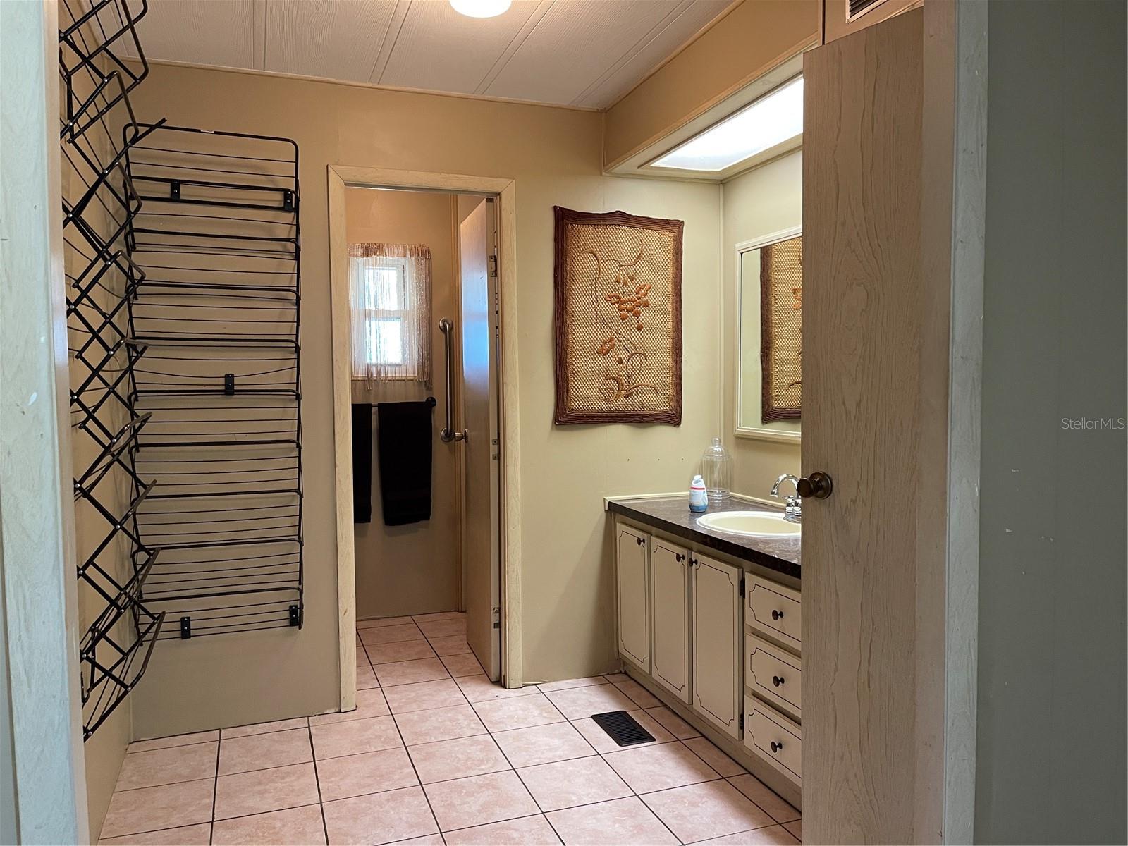 Image 17 of 29 For 2 Grove Trail