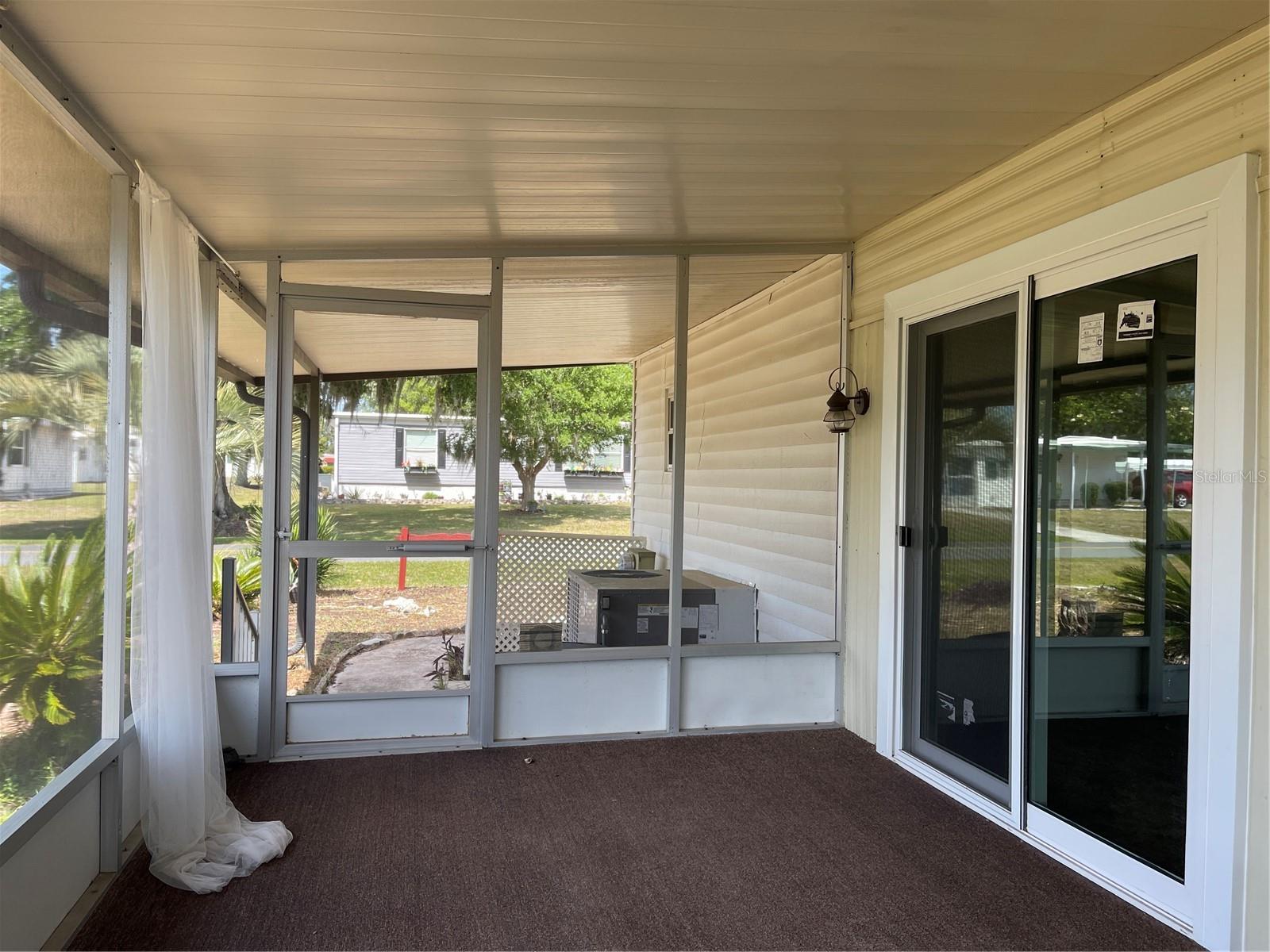 Image 20 of 29 For 2 Grove Trail