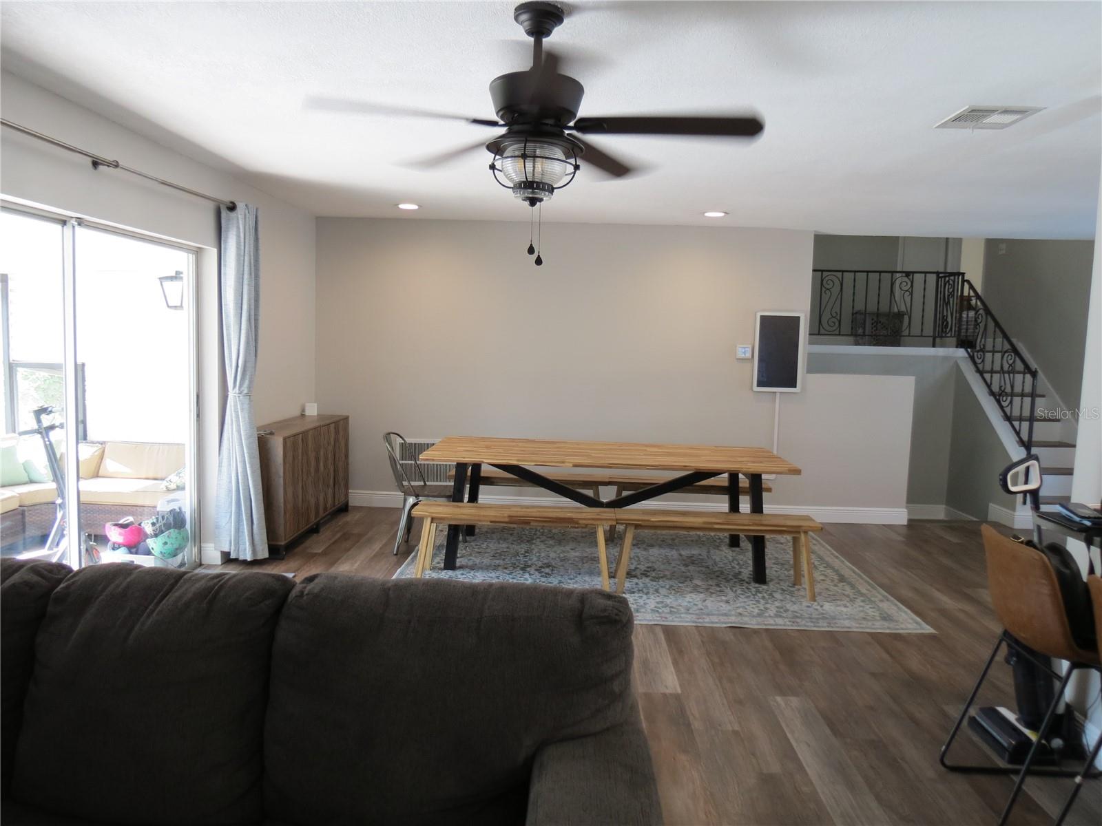 Image 10 of 32 For 622 Palomas Avenue