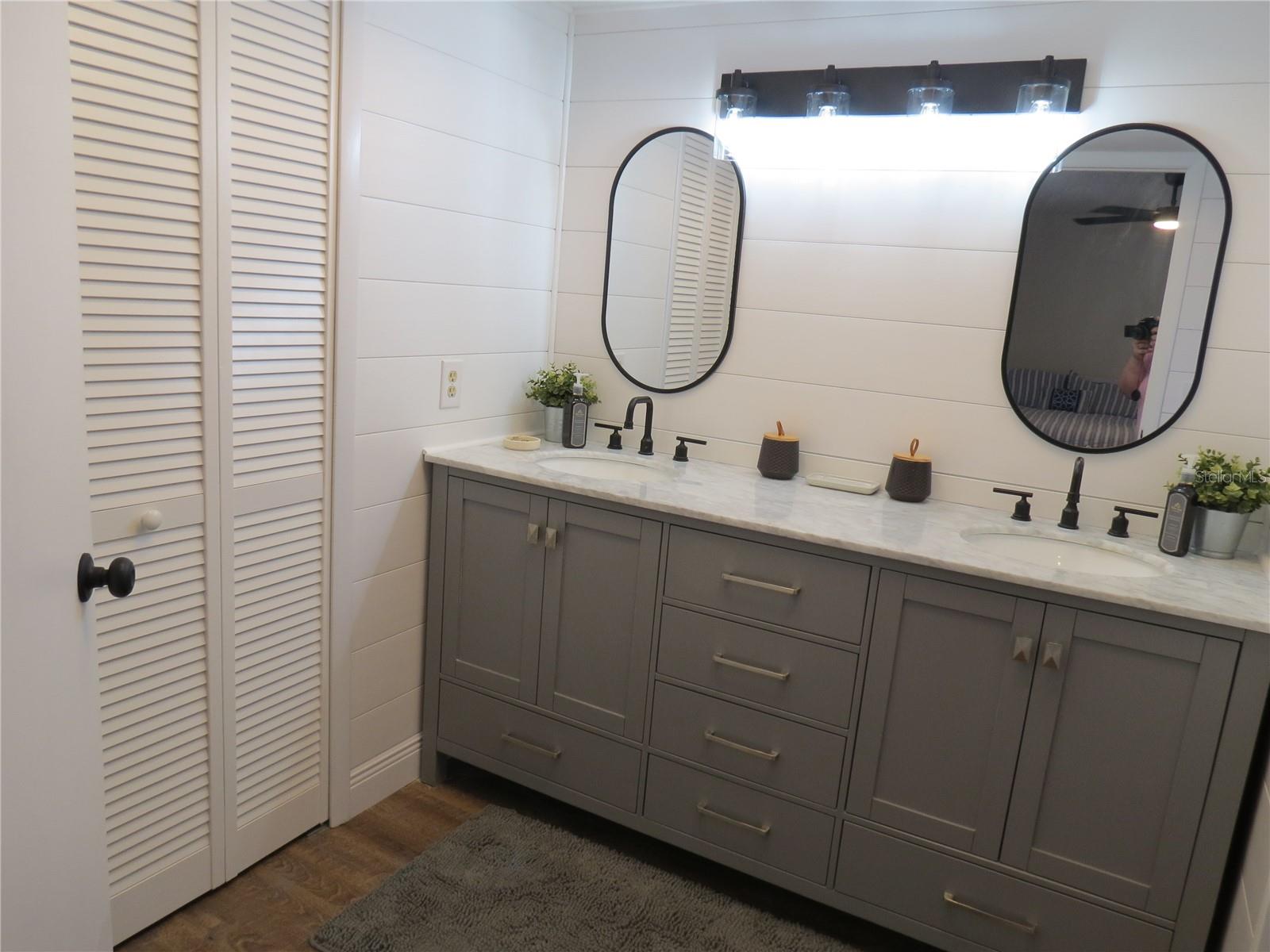 Image 16 of 32 For 622 Palomas Avenue