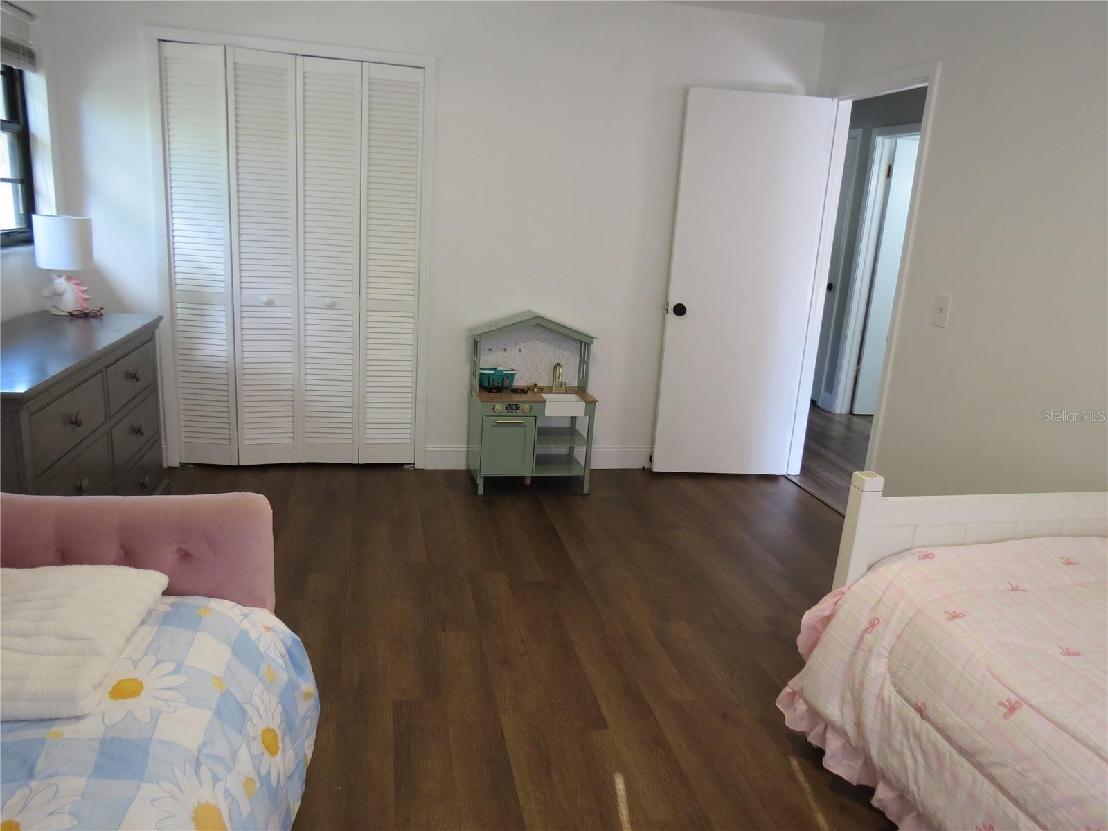 Image 19 of 32 For 622 Palomas Avenue