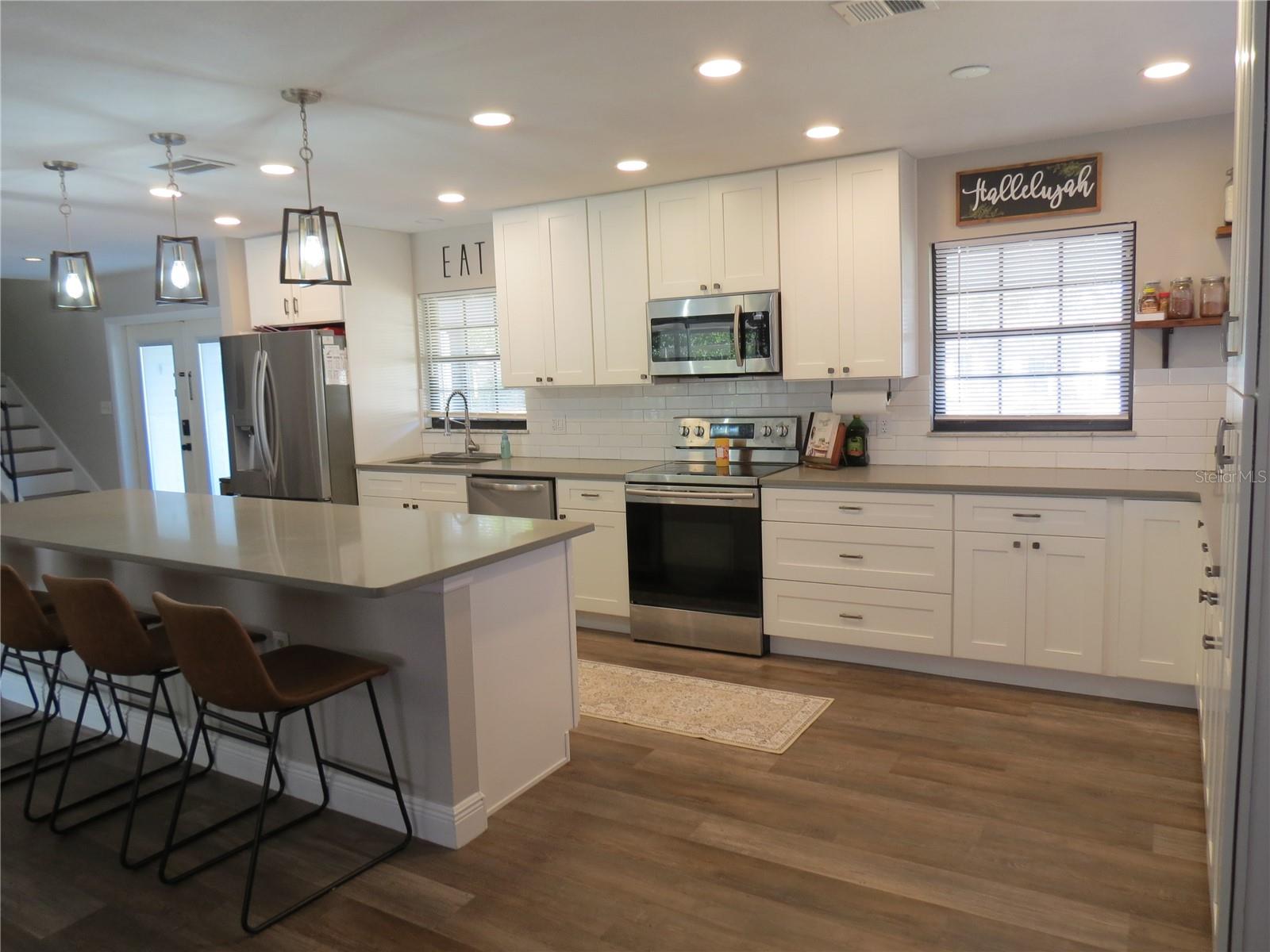 Image 2 of 32 For 622 Palomas Avenue