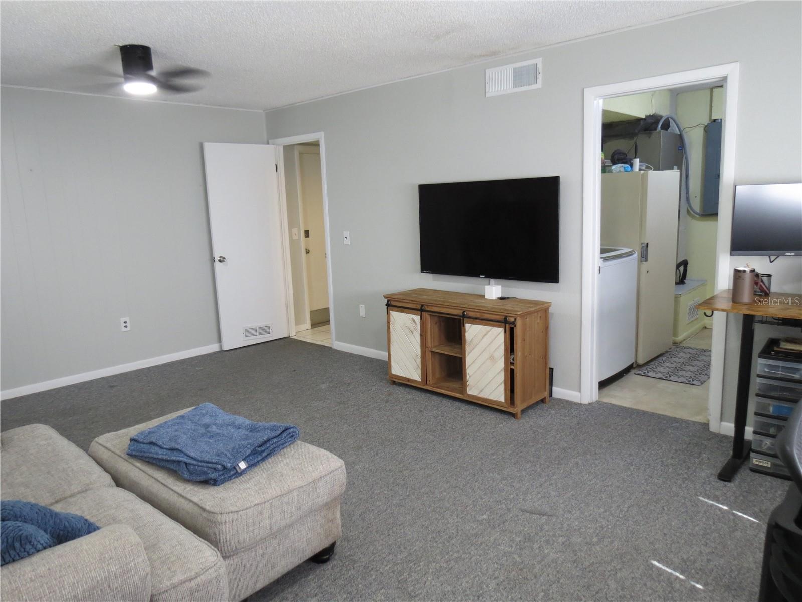 Image 26 of 32 For 622 Palomas Avenue