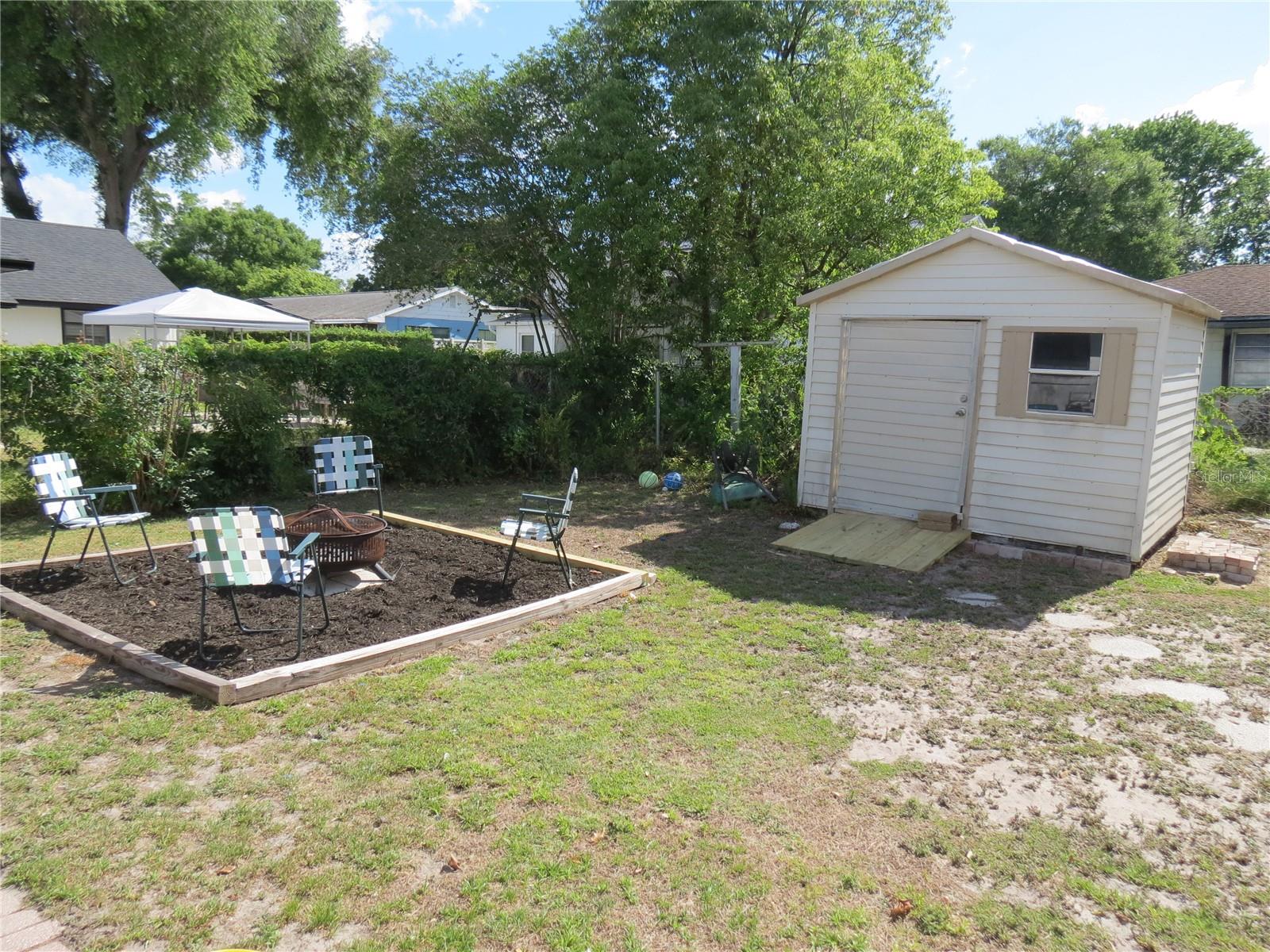 Image 28 of 32 For 622 Palomas Avenue