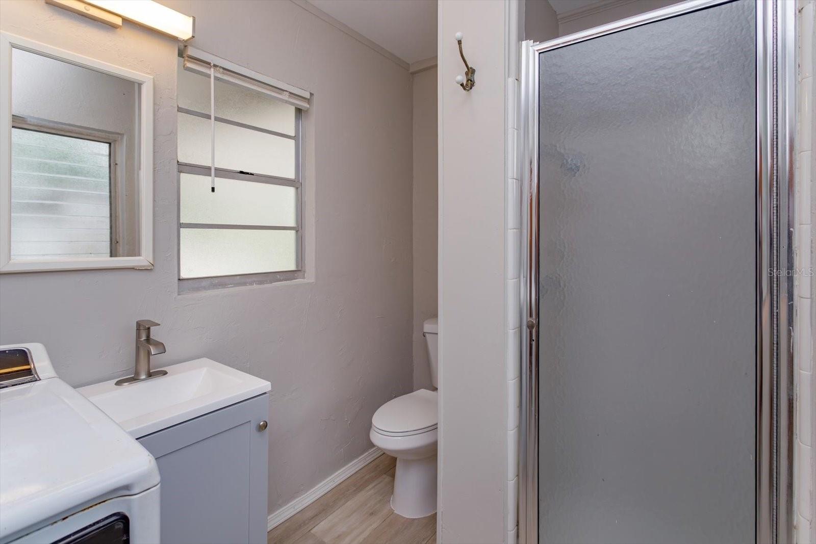 Image 15 of 32 For 1300 Orange Avenue