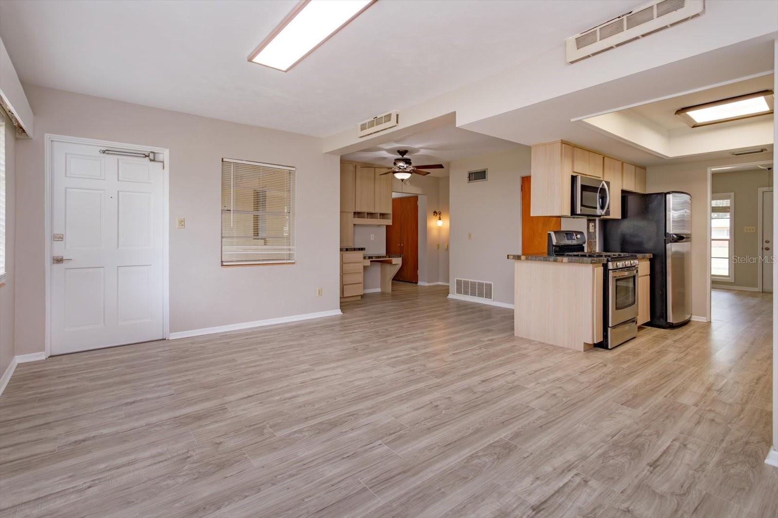 Image 18 of 32 For 1300 Orange Avenue