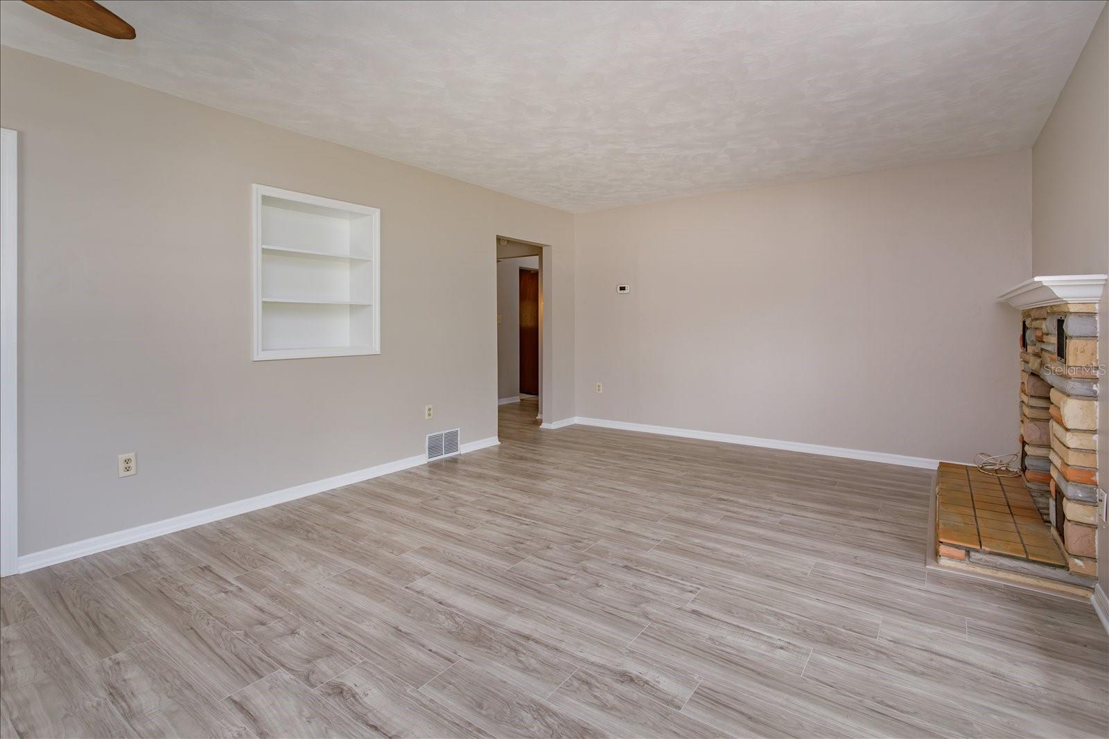 Image 6 of 32 For 1300 Orange Avenue