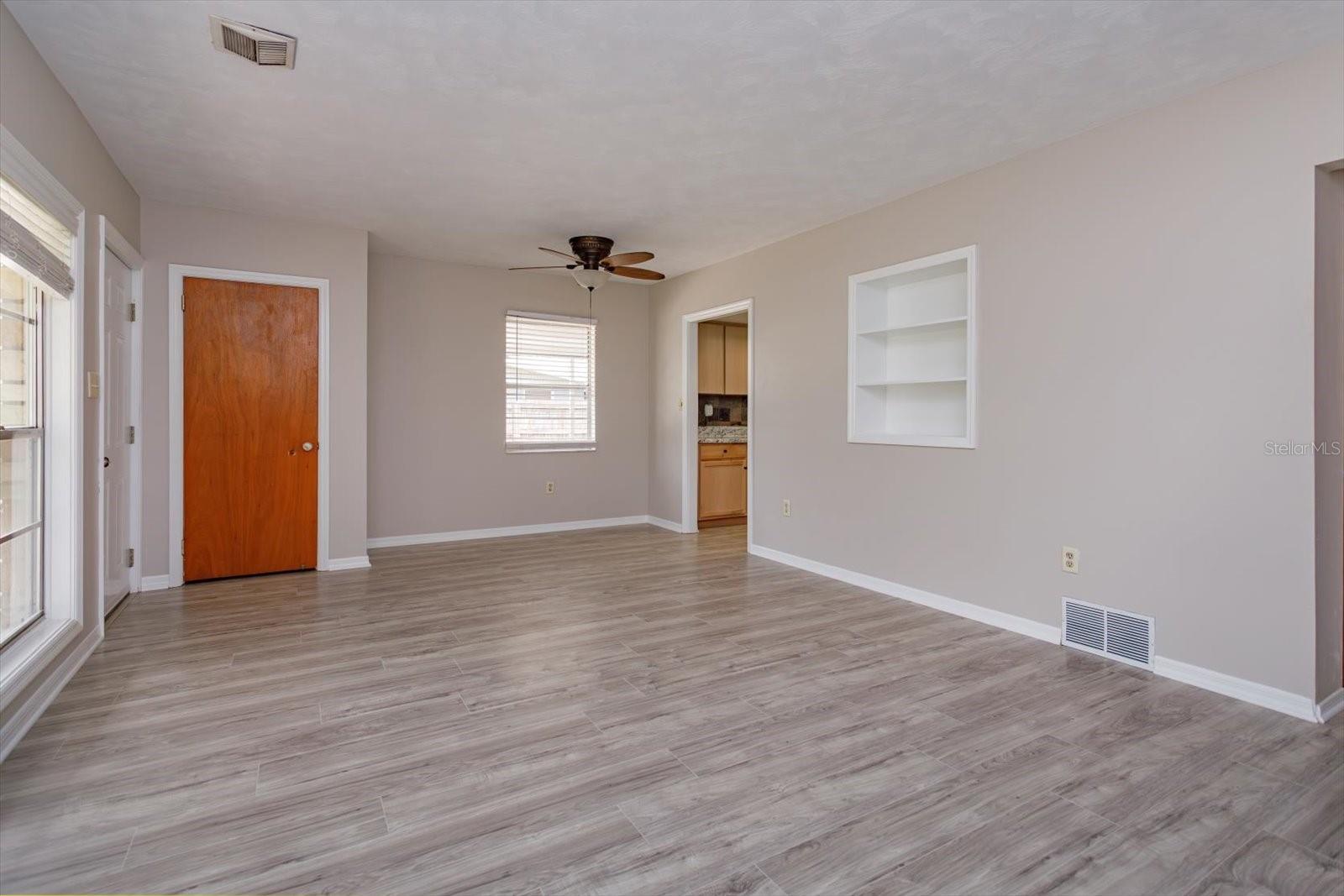 Image 9 of 32 For 1300 Orange Avenue