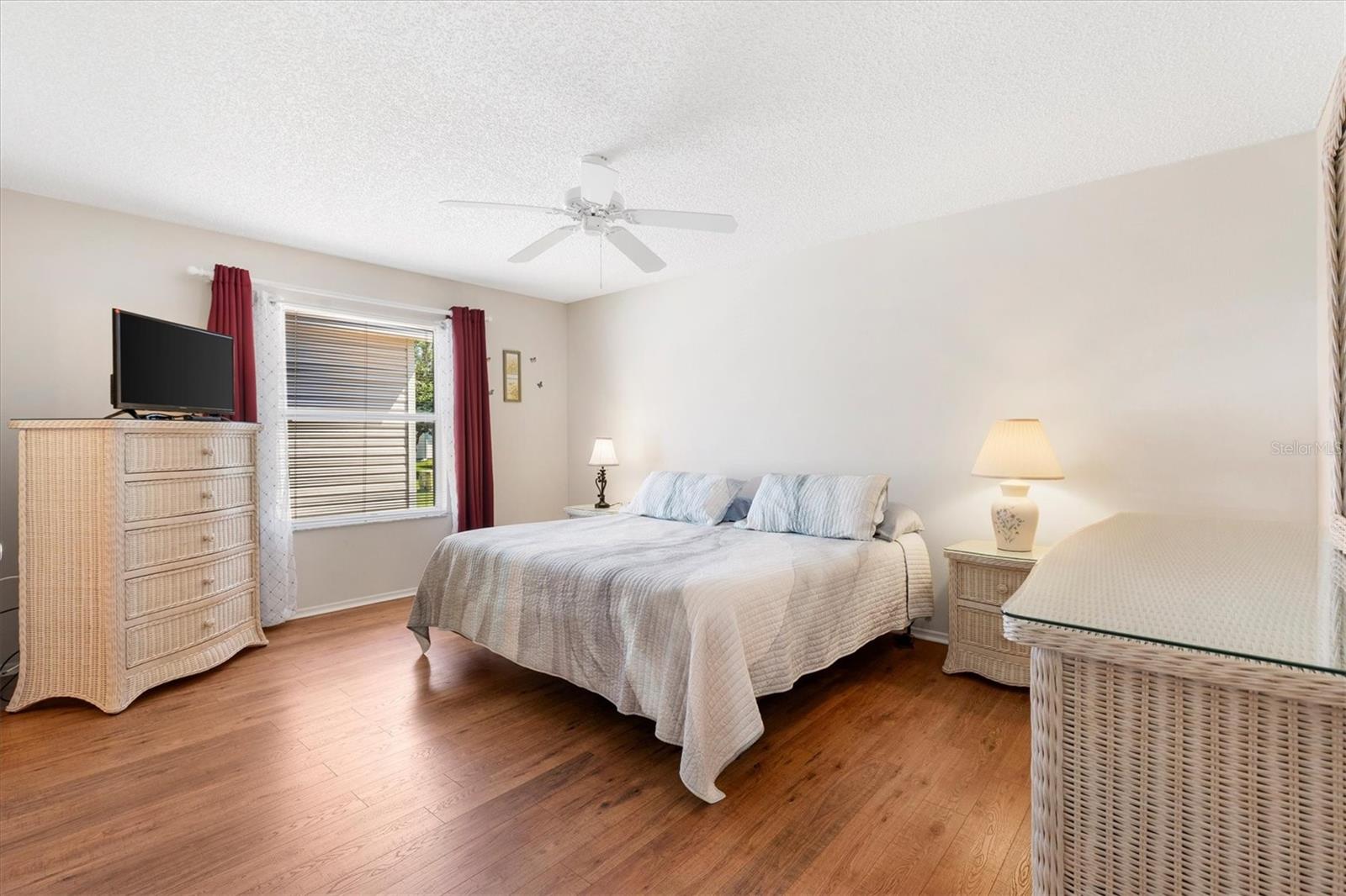 Image 17 of 37 For 17449 93rd Vine Avenue