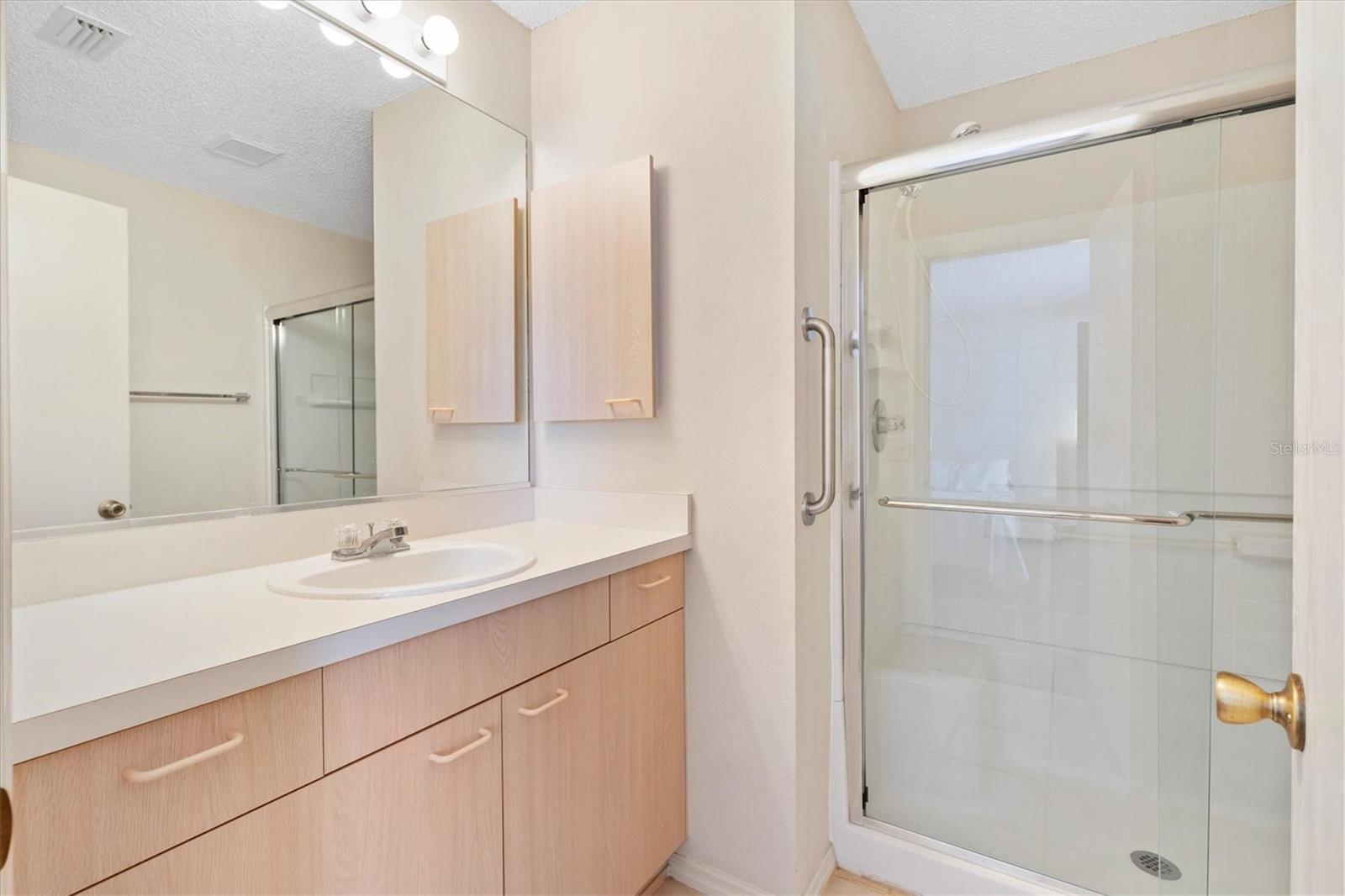 Image 19 of 37 For 17449 93rd Vine Avenue