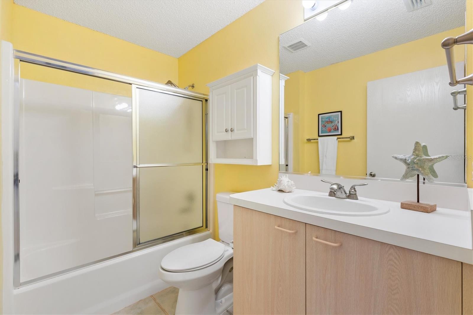 Image 25 of 37 For 17449 93rd Vine Avenue