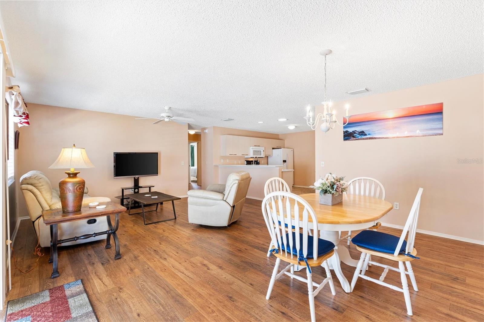 Image 6 of 37 For 17449 93rd Vine Avenue