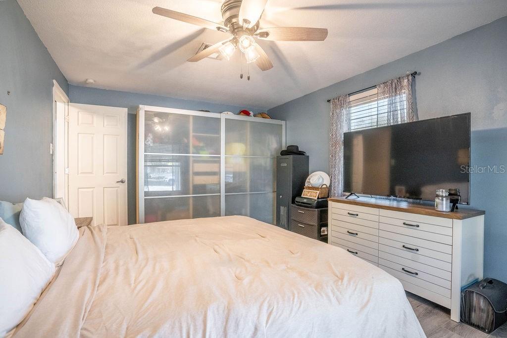 Image 14 of 31 For 102 Sunland Drive