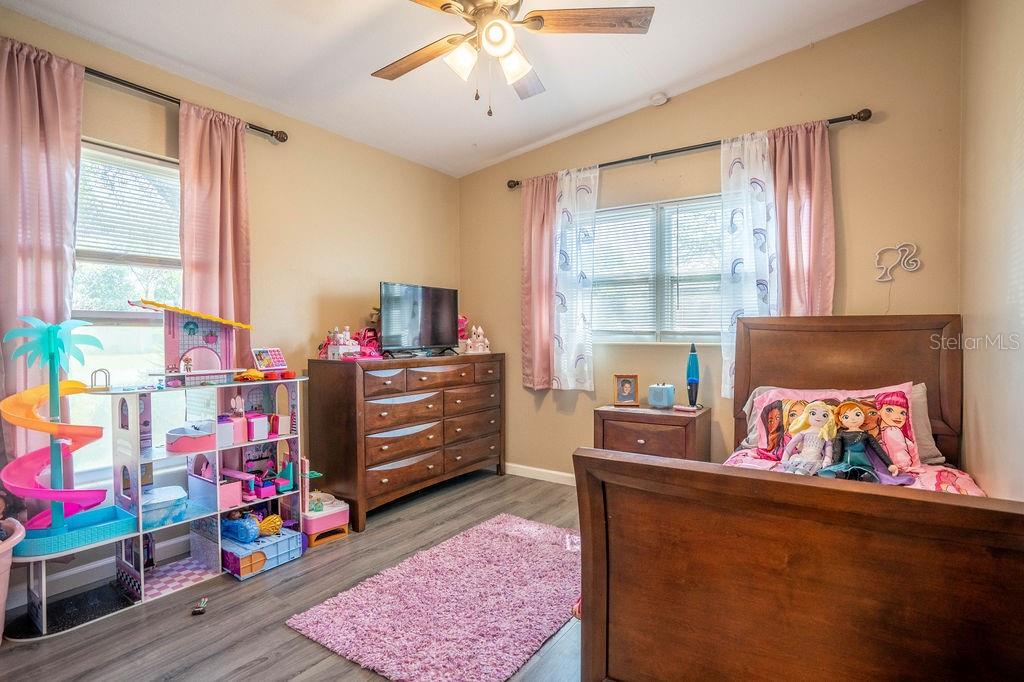 Image 22 of 31 For 102 Sunland Drive