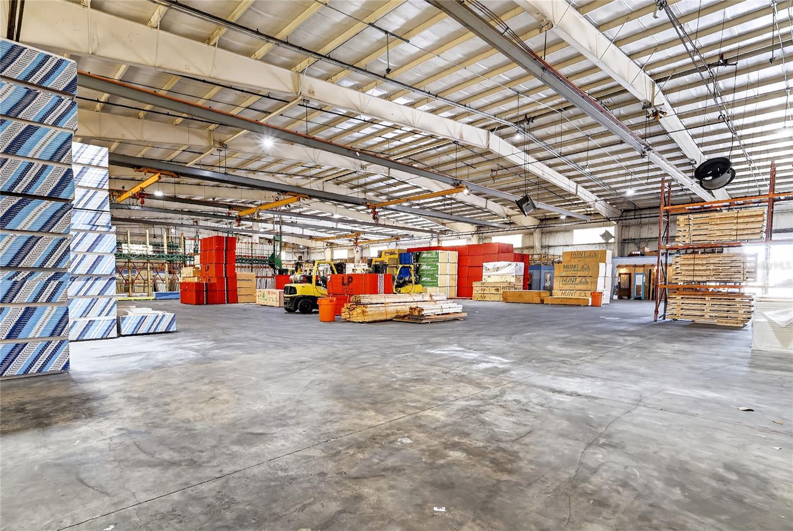 Image 21 of 56 For 722 Duck Lake Road