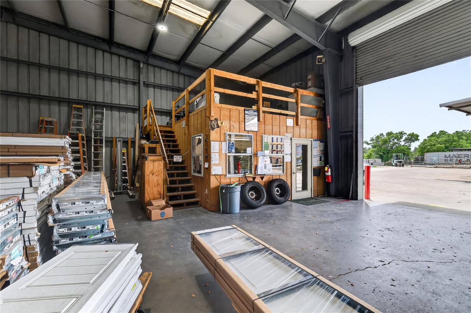 Image 33 of 56 For 722 Duck Lake Road