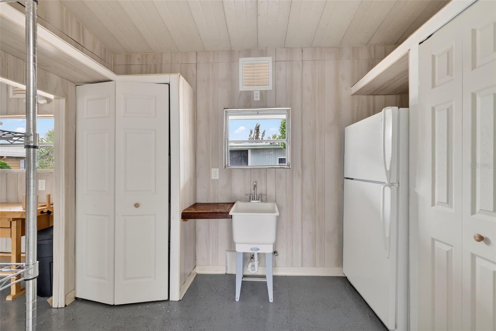 Image 21 of 25 For 720 Bengal Avenue