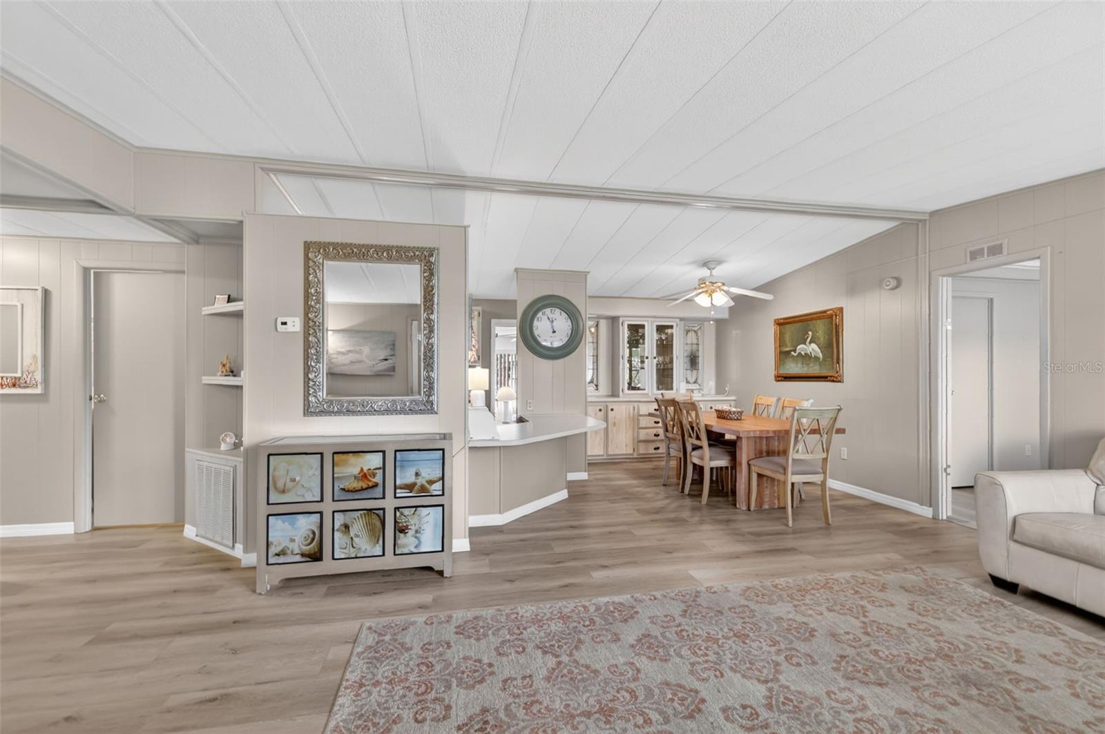 Image 7 of 25 For 720 Bengal Avenue