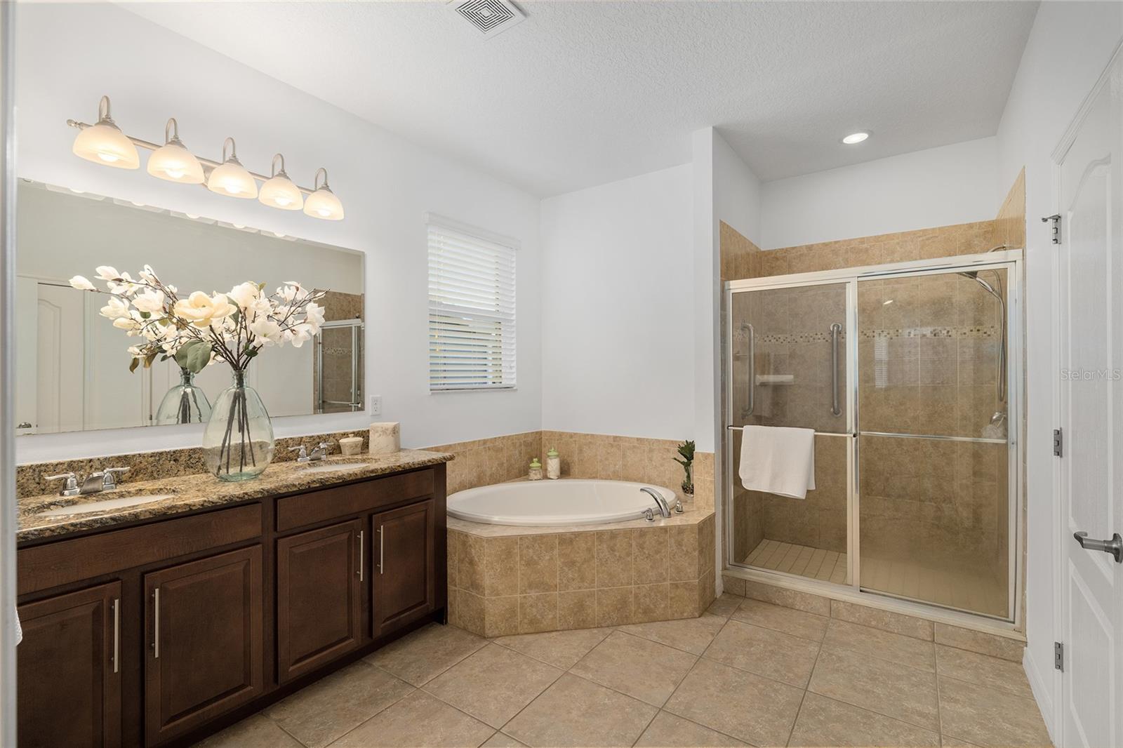 Image 14 of 29 For 4562 Antietam Creek Trail