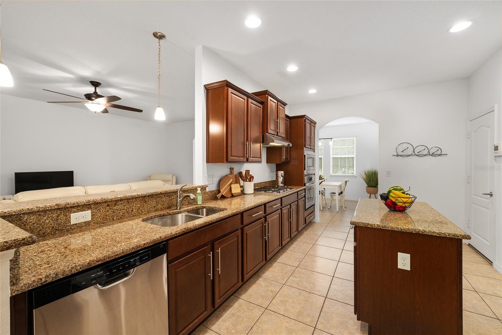 Image 7 of 29 For 4562 Antietam Creek Trail