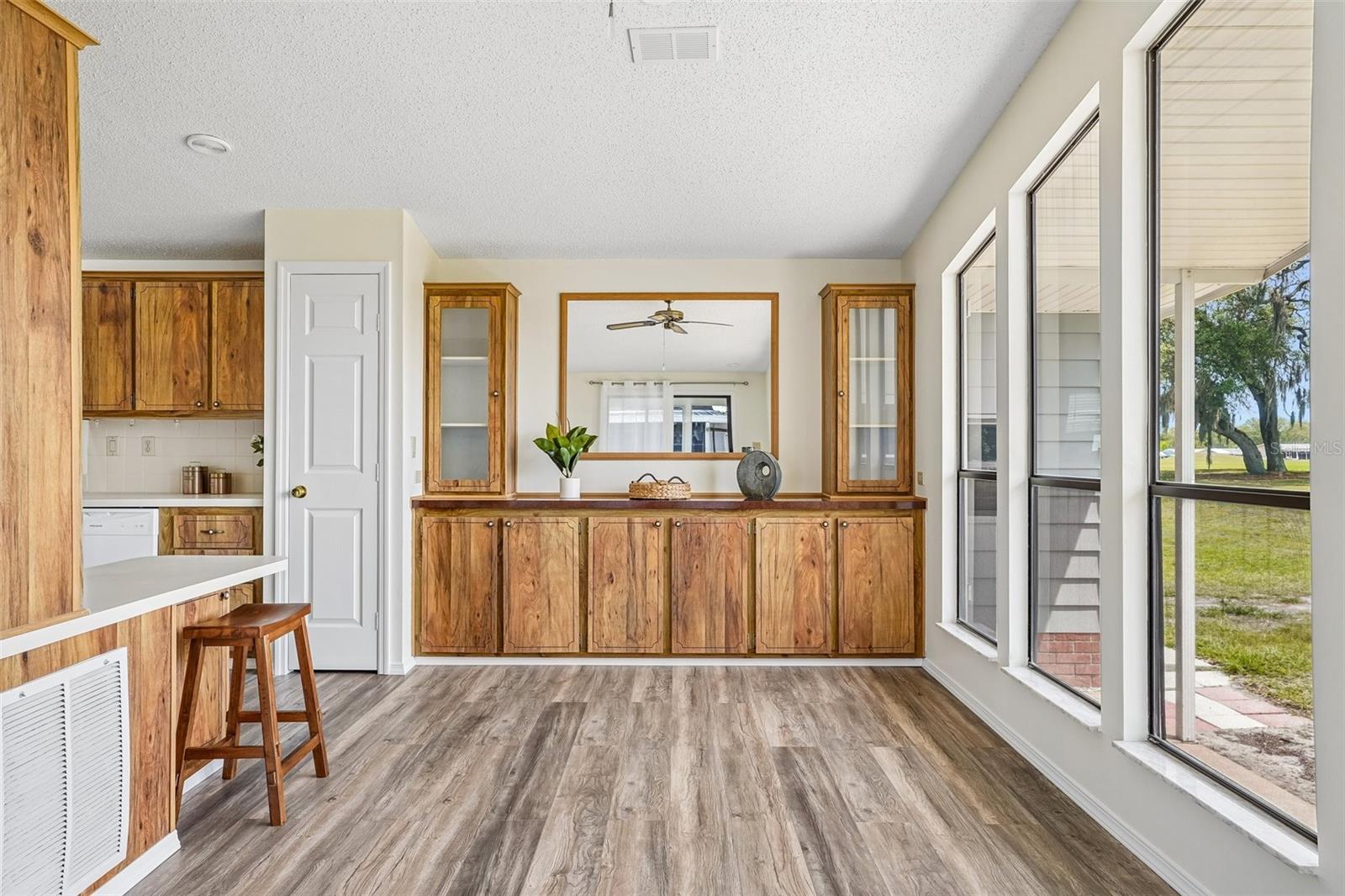 Image 12 of 44 For 1616 Schwartz Boulevard
