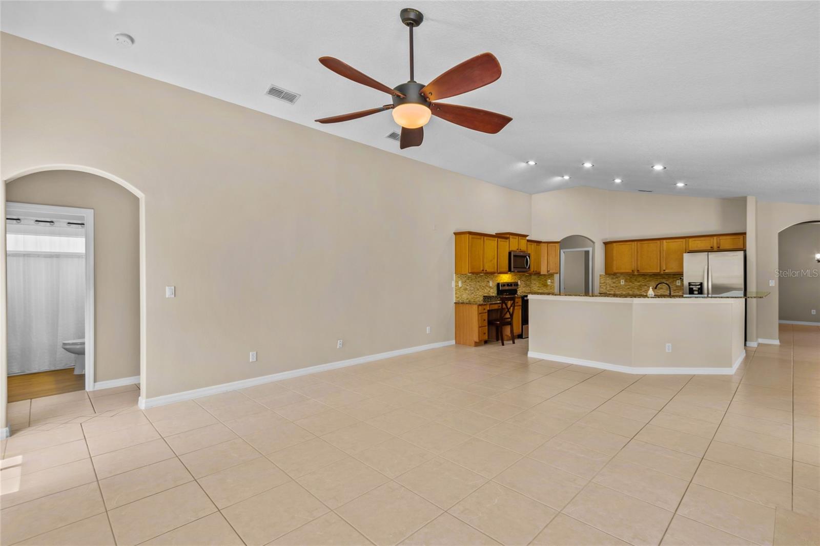Image 17 of 61 For 14500 Greater Pines Boulevard