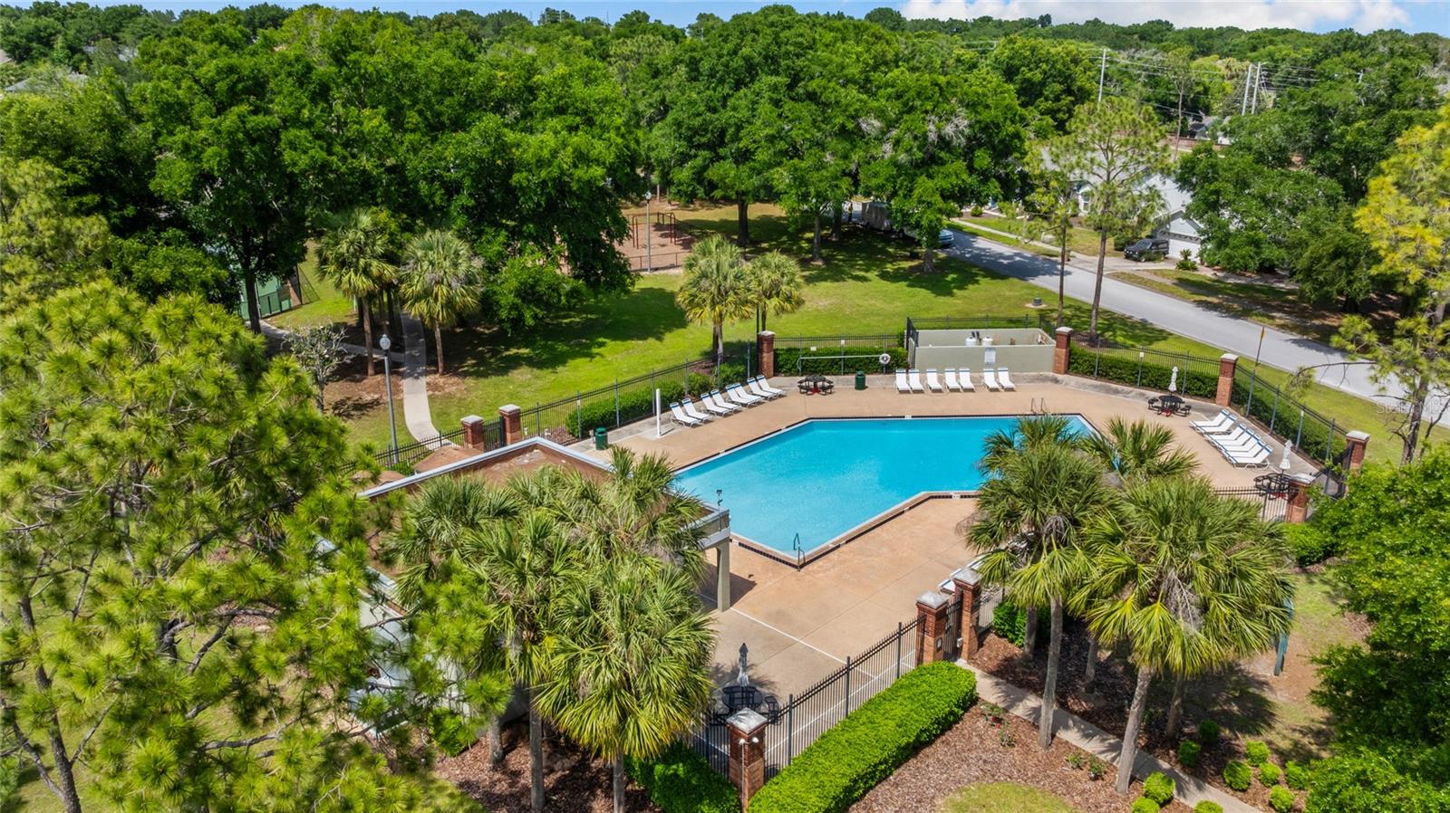 Image 47 of 61 For 14500 Greater Pines Boulevard