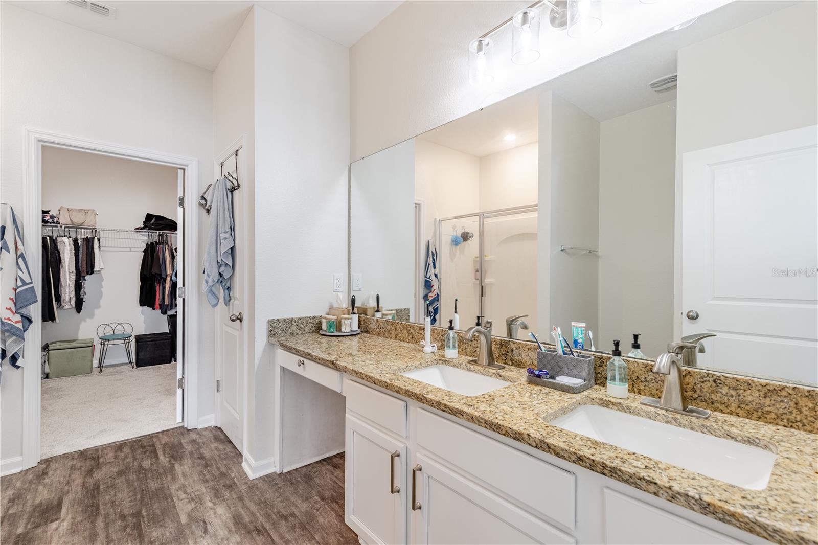 Image 23 of 43 For 346 Eaglecrest Drive