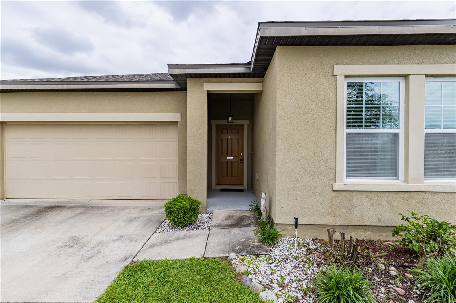 Image 3 of 43 For 346 Eaglecrest Drive