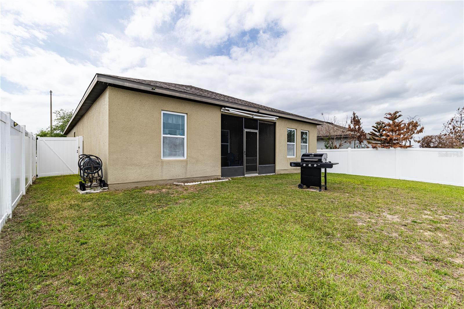 Image 30 of 43 For 346 Eaglecrest Drive