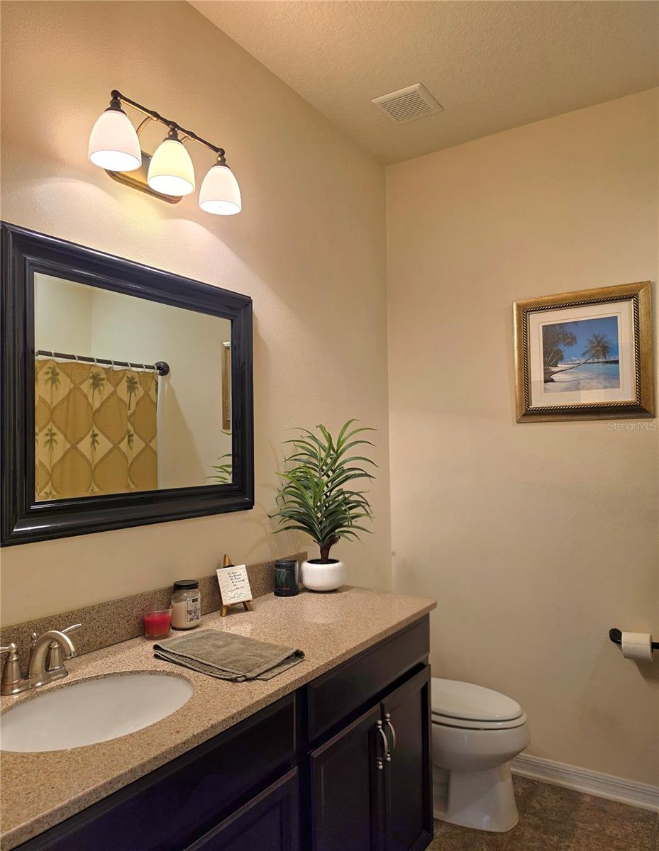 Listing photo id 16 for 2653 Limerick Circle