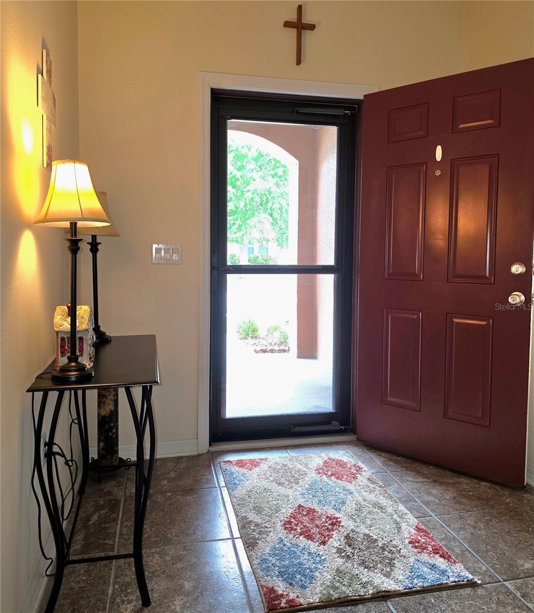 Listing photo id 4 for 2653 Limerick Circle