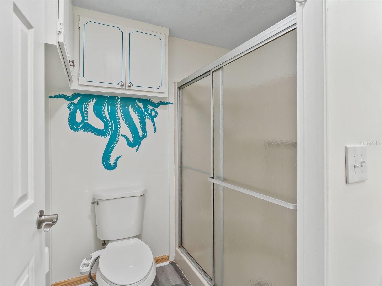 Image 18 of 35 For 1514 Hillcrest Drive