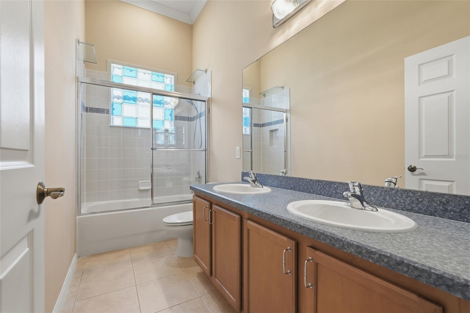 Image 20 of 36 For 4445 Powderhorn Place Drive