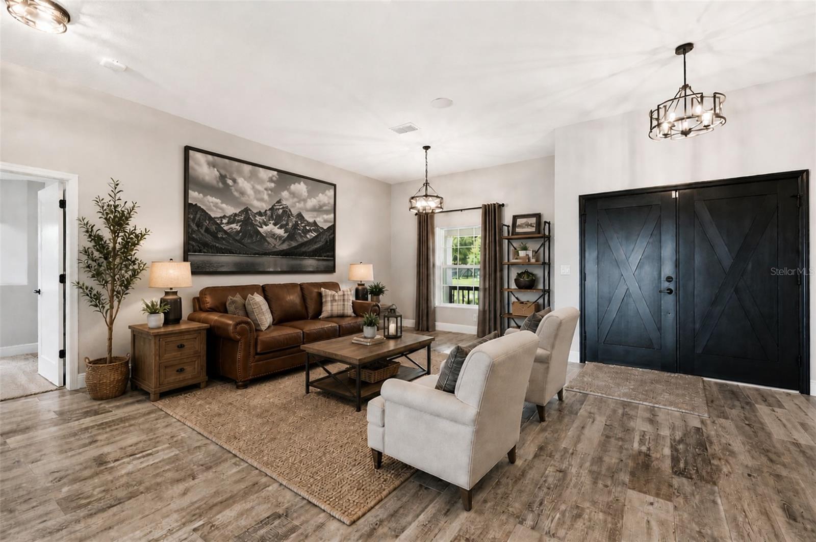 Listing photo id 23 for 3264 Station Boulevard