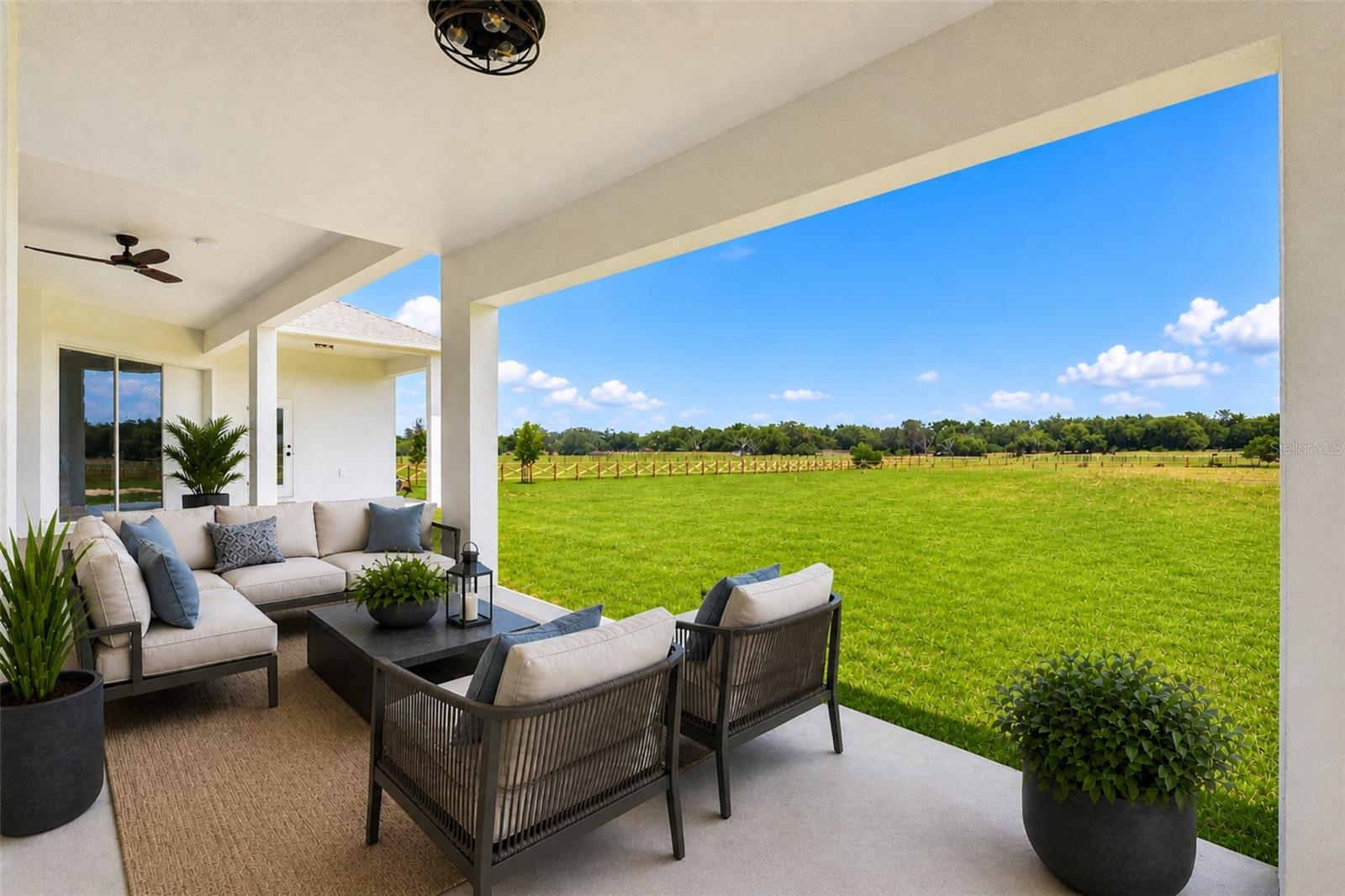 Listing photo id 30 for 3264 Station Boulevard