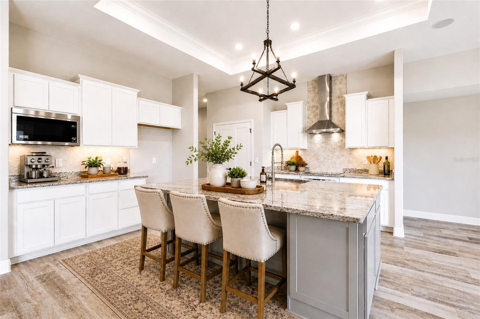 Listing photo id 4 for 3264 Station Boulevard