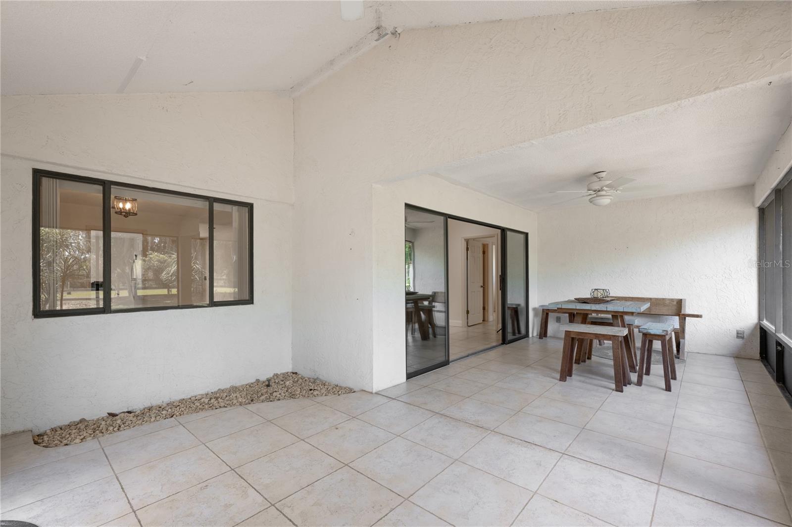 Listing photo id 19 for 109 Waterwood Drive