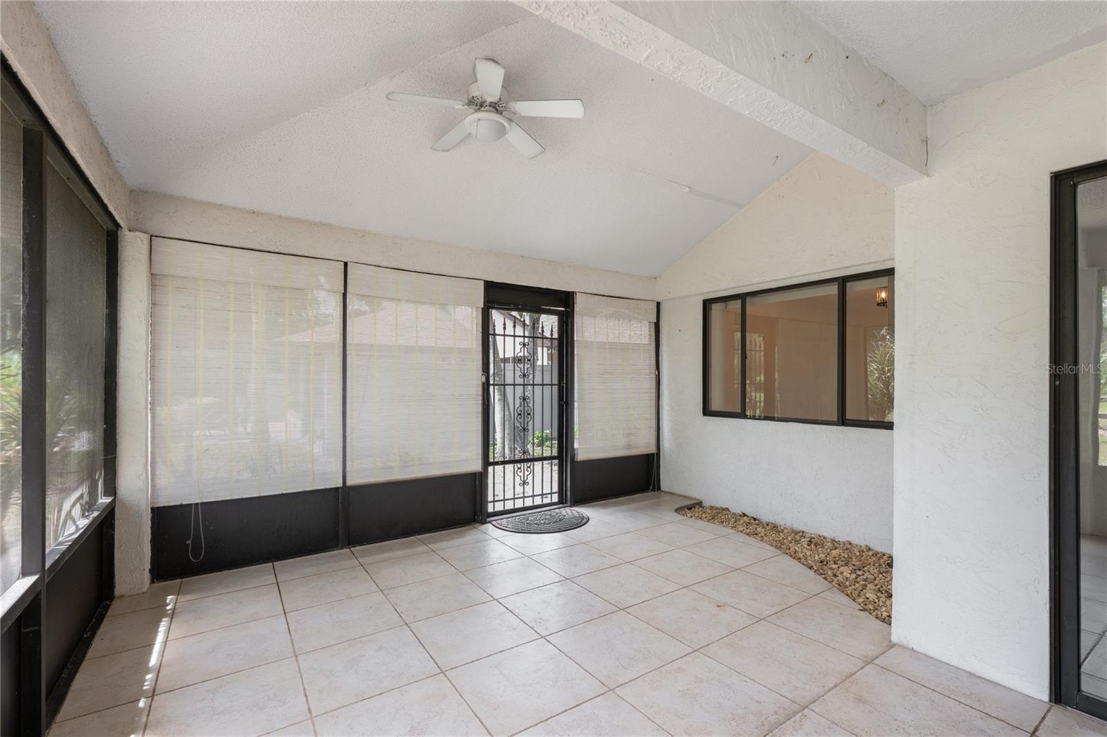 Listing photo id 20 for 109 Waterwood Drive