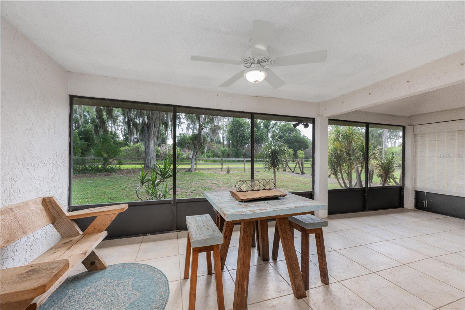 Listing photo id 21 for 109 Waterwood Drive
